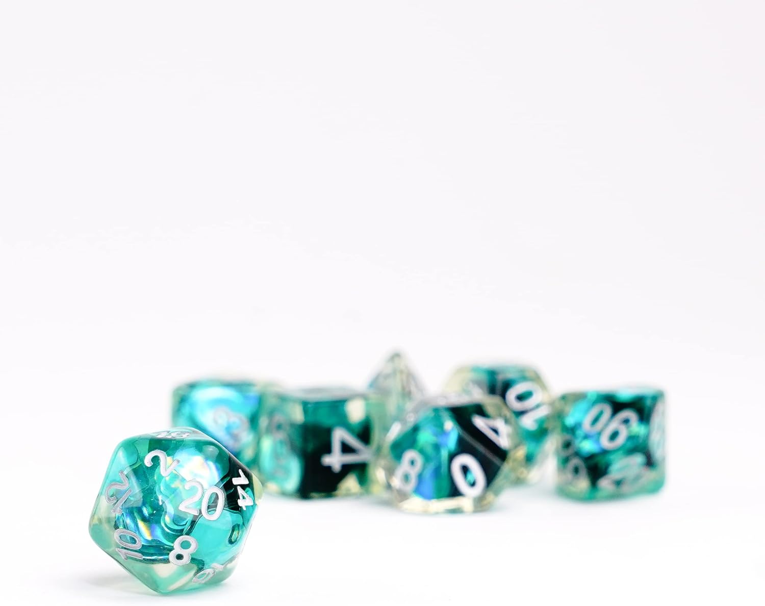 Mermaid Scales 16 mm Polyeder-Würfelset aus Kunstharz von Metallic Dice Games