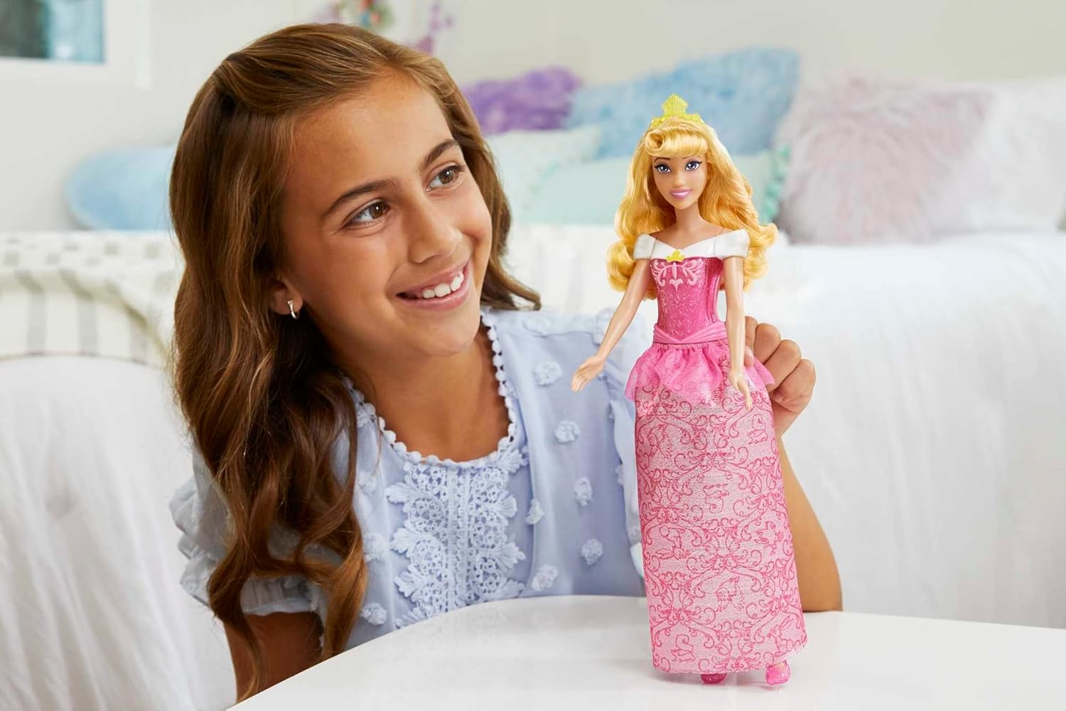Disney Princess Aurora Dornröschen, bewegliche Modepuppe mit funkelndem Outfit