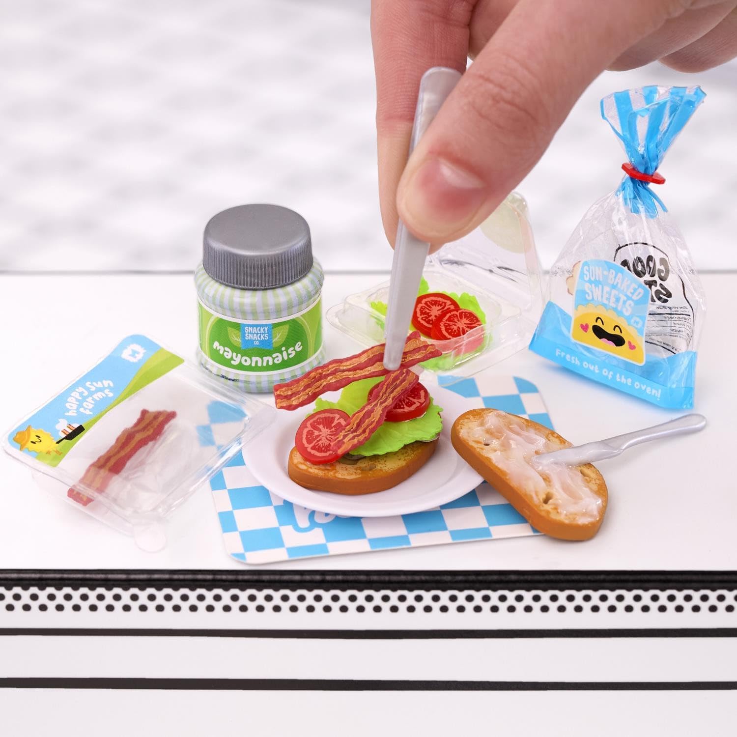 MGA Miniverse Make It Mini Food – Café Serie 3 – DIY-Mini-Sammlerstücke aus Kunstharz für Kinder ab 8 Jahren