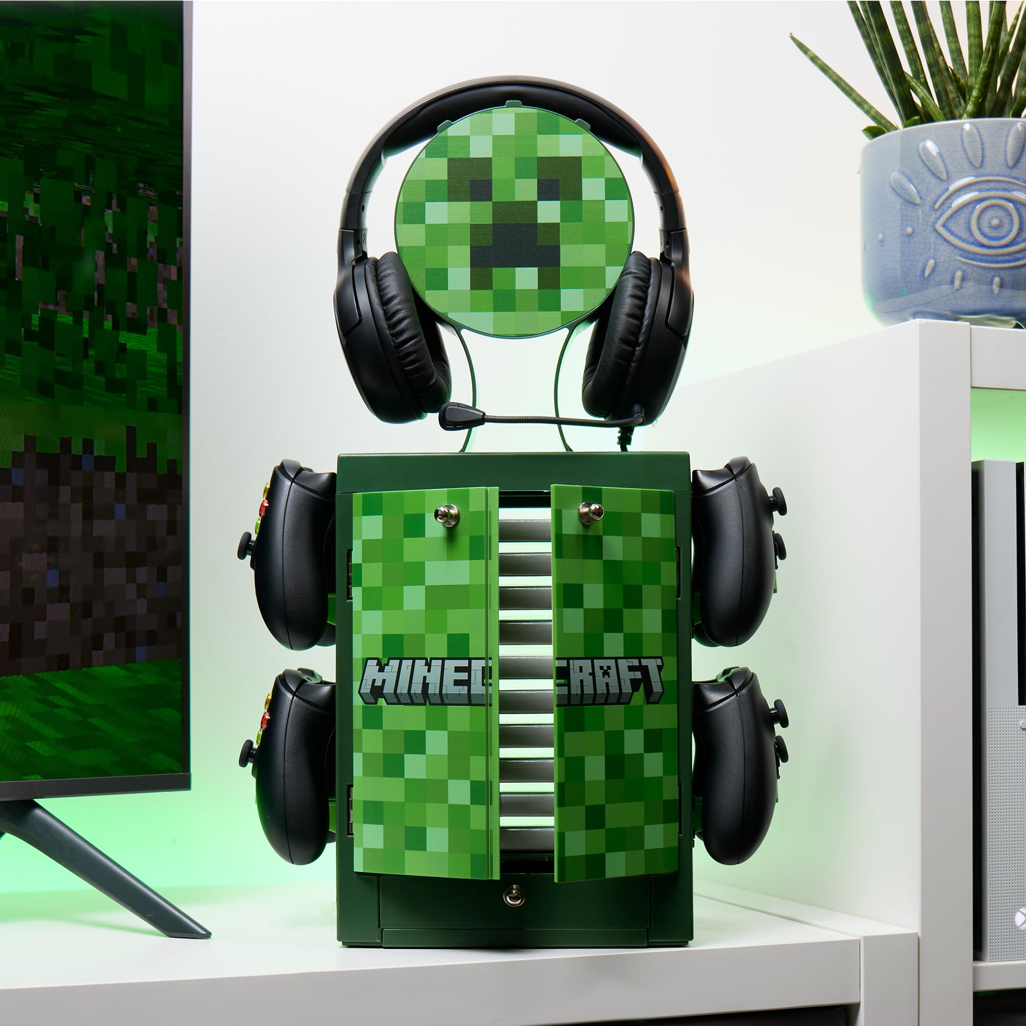Minecraft Creeper Gaming Locker & Storage Stand von Numskull – Für 10 Spiele, 4 Controller