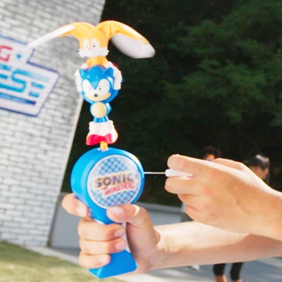 Flying Heroes Sonic and Tails - Action Figure Playset for Kids 4+