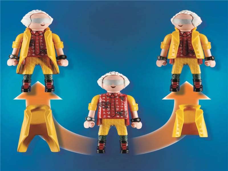 Playmobil Back to the Future Part II Hoverboard Chase - 82-Piece Playset for Ages 5+ 4