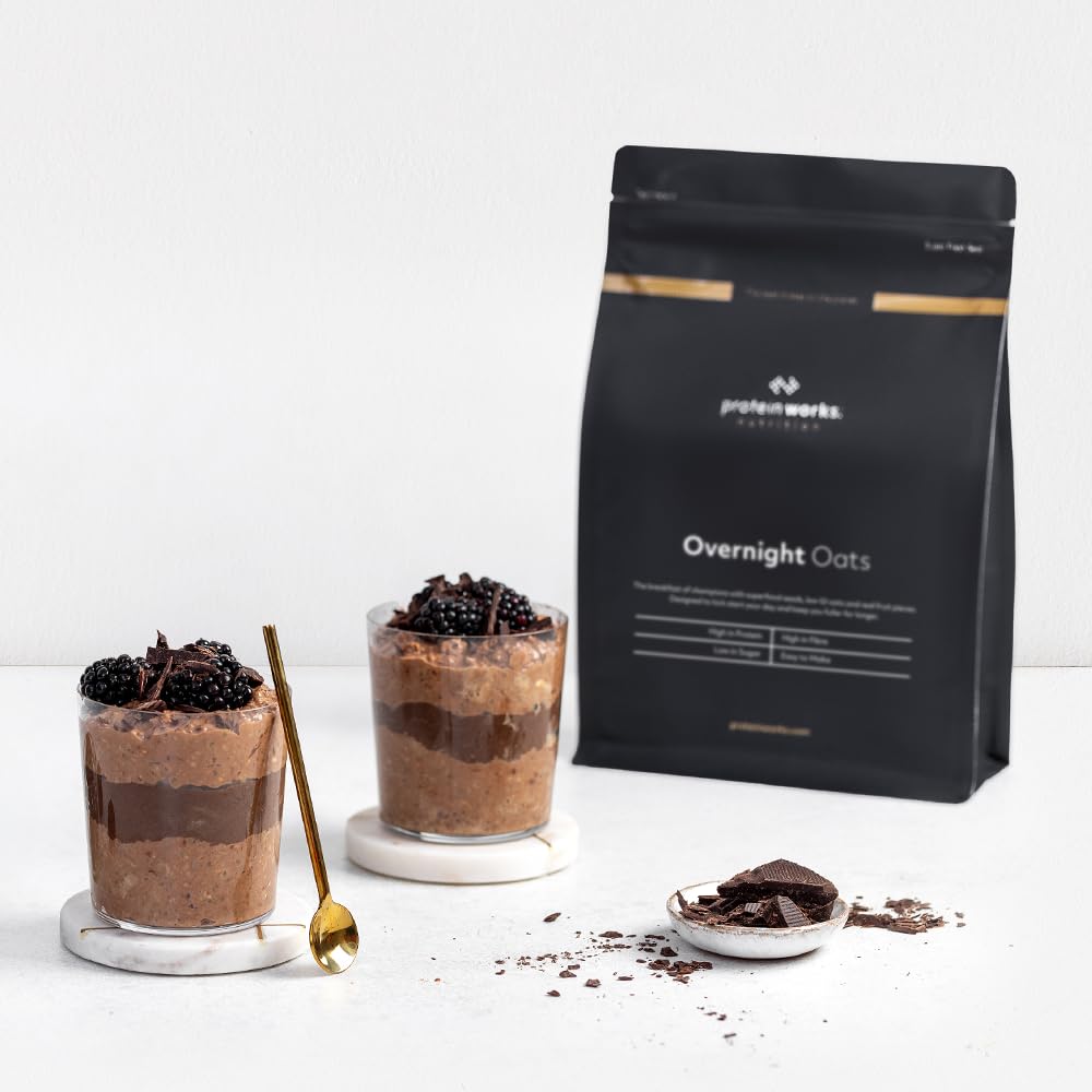 Protein Works Overnight Oats – Proteinreiches Frühstück mit dunkler Schokolade und Himbeere, wenig Zucker, niedriger GI, mit Chia- und Leinsamen, 1 kg