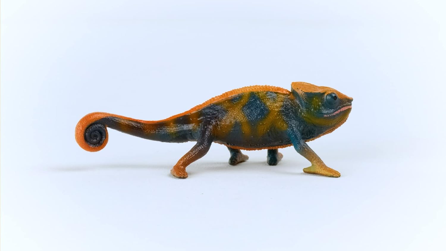 SCHLEICH 14858 Wild Life Chameleon Figurine - Color-Changing Reptile Toy for Kids 3-8