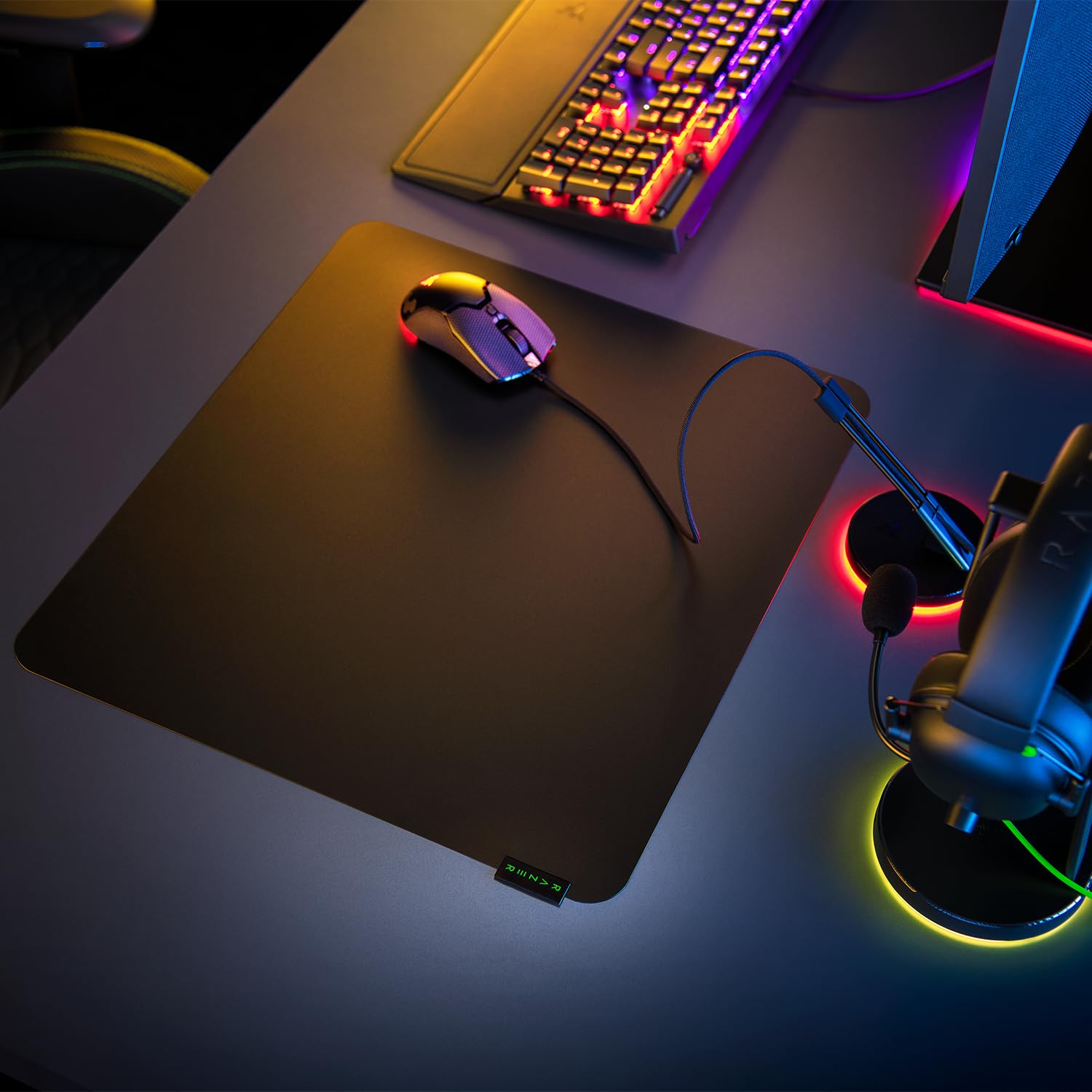 Razer Sphex V3 - Ultra-Thin Gaming Mouse Mat (Large, 0.4mm, Black, Polycarbonate, Adhesive Base) 6
