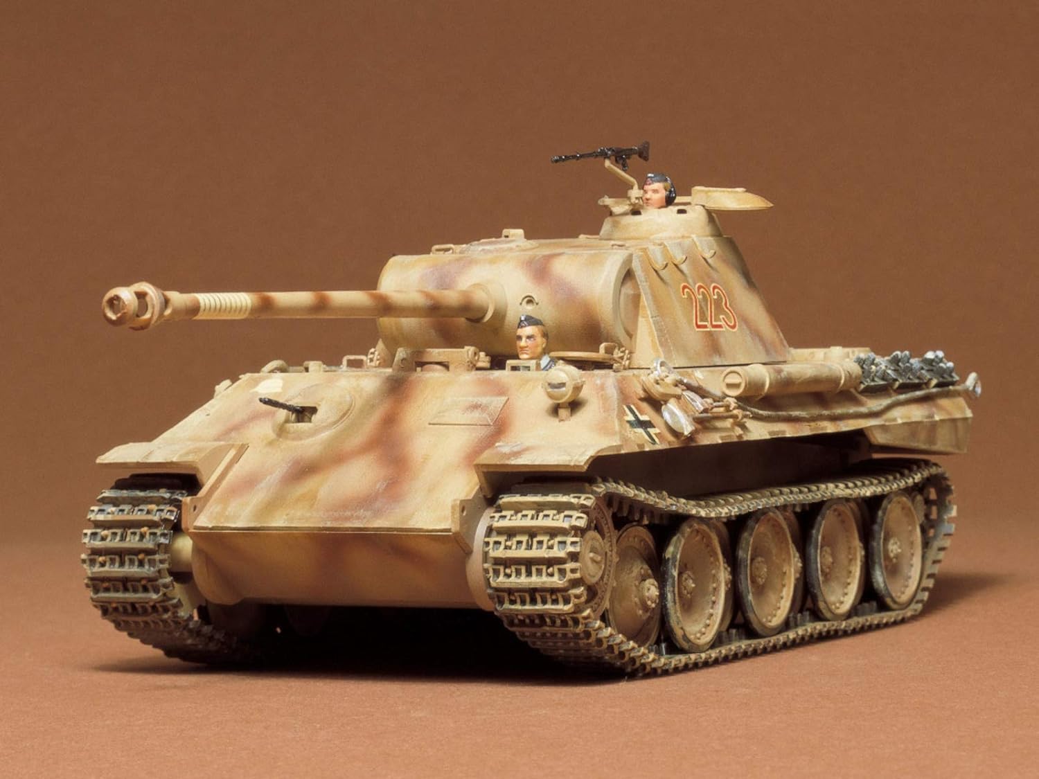 Tamiya German Panther Medium Tank - 1:35 Scale Model Kit 9
