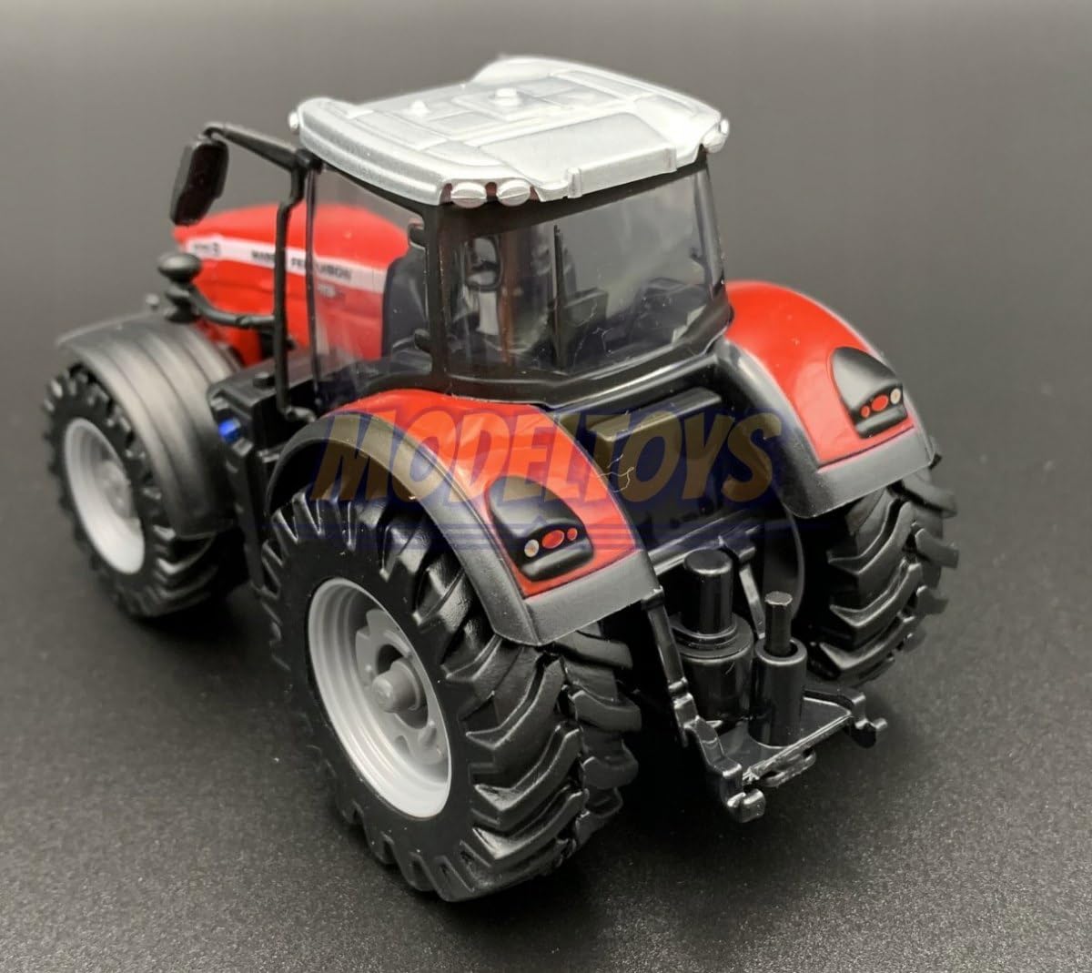 Bburago MASSEY FERGUSSON 8740S Tractor Replica Model - 1:50 Scale, Red 8