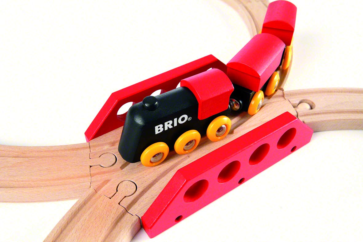 BRIO Classic Figure of 8 Wooden Railway Train Set - Magnetic Wooden Trains for Toddlers 2 Years Up 4