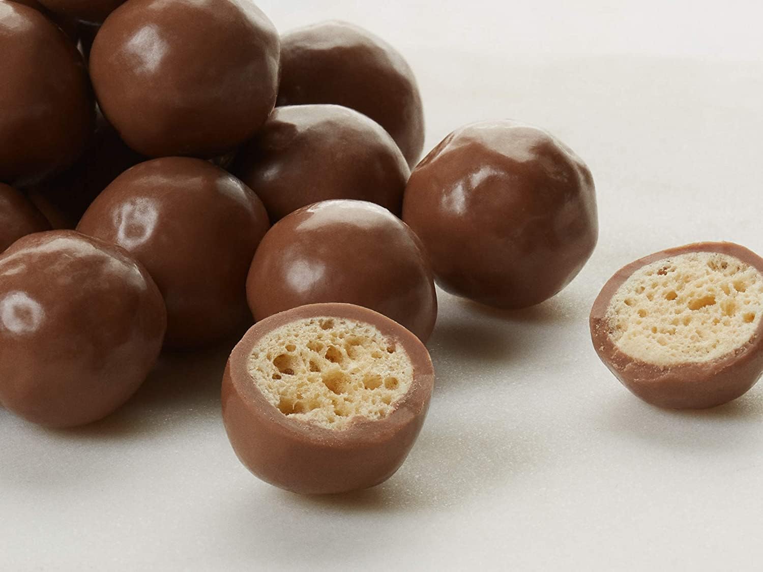Maltesers Milk Chocolate & Honeycomb Gift Box of Chocolates 110g 4