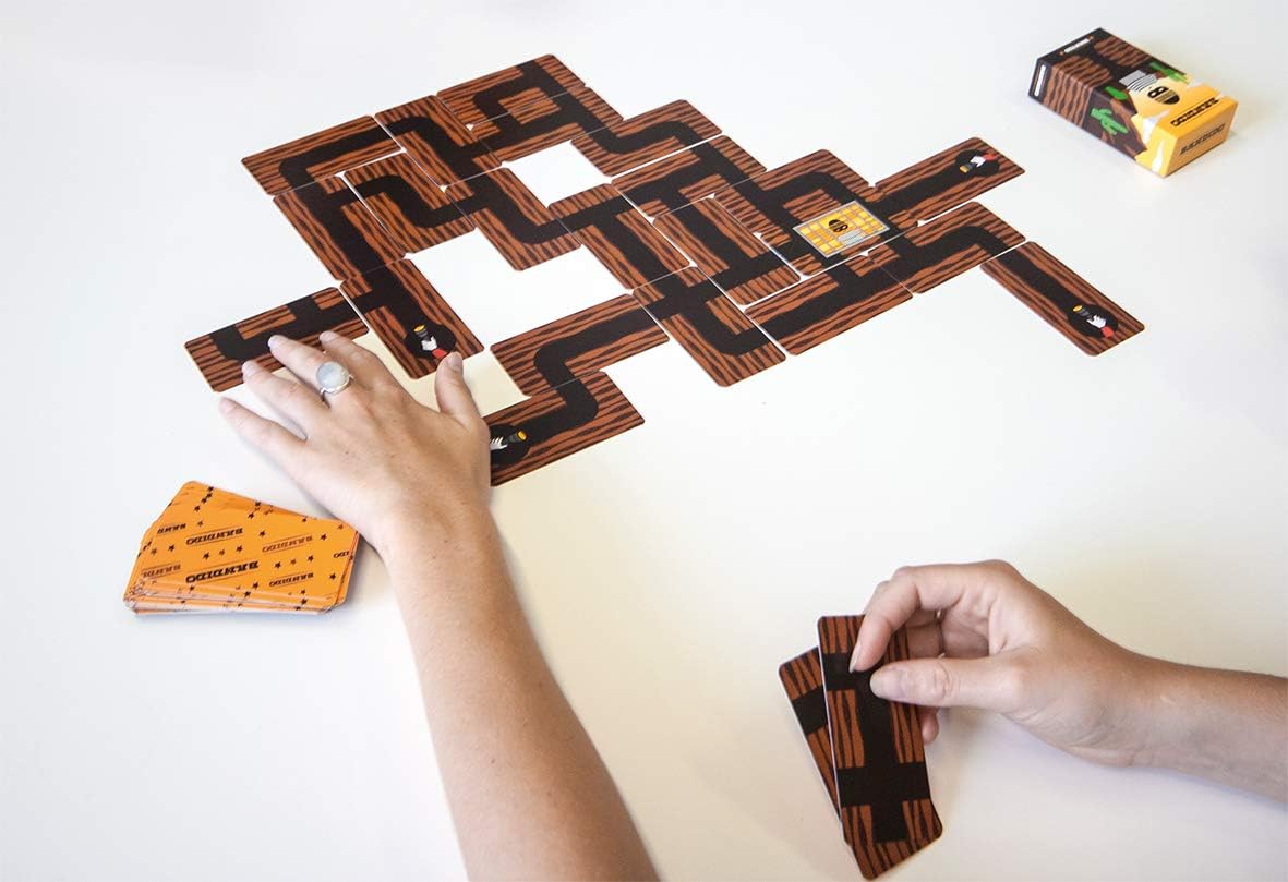 Helvetiq Bandido Card Game 6