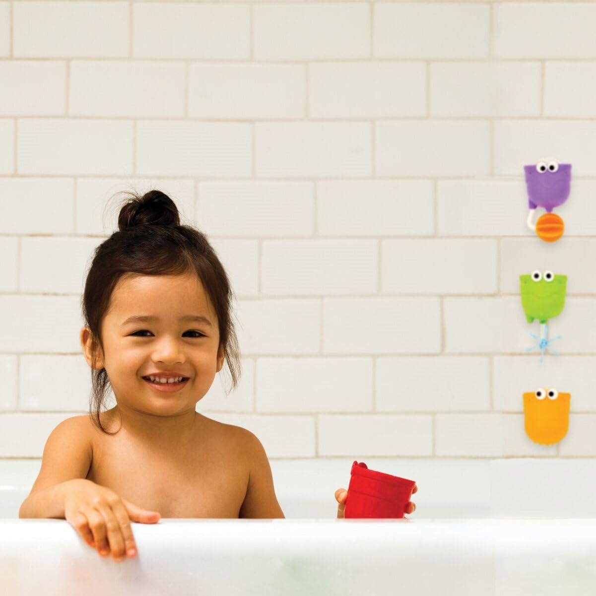 Munchkin Falls Bath Toy with Suction Cups - Interactive Water Playset for Toddlers 3