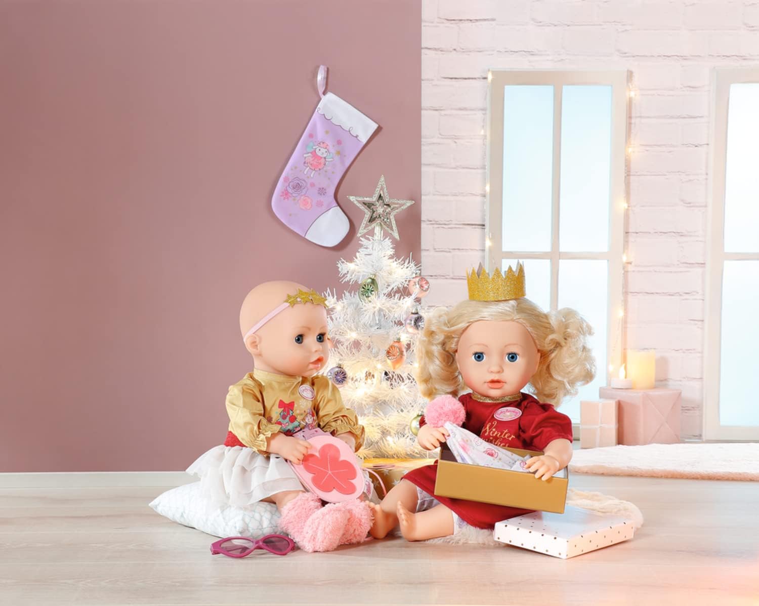 Baby Annabell Christmas Advent Calendar 709634 - 24 Holiday Clothing & Accessories for Dolls 6