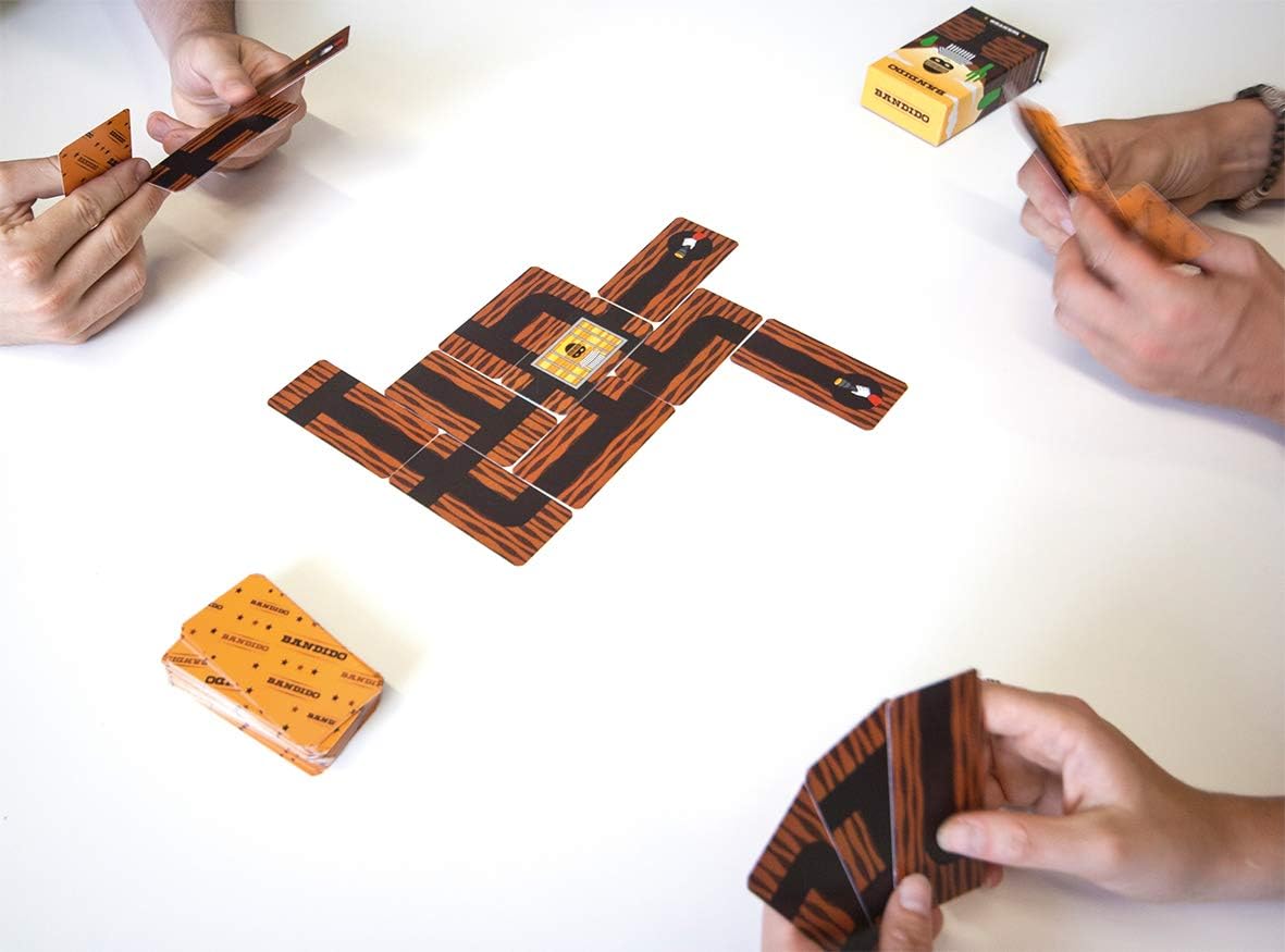 Helvetiq Bandido Card Game 7