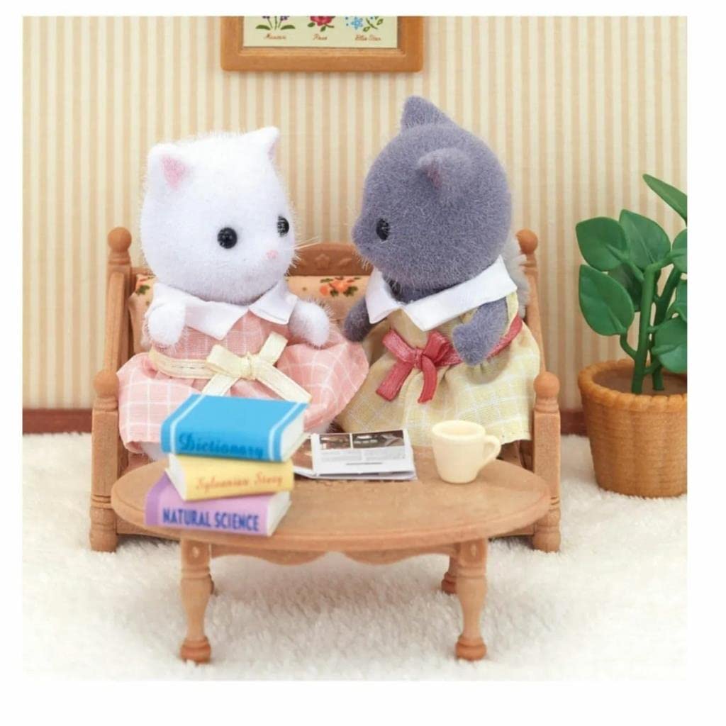 Sylvanian Families Persian Cat Family Doll Set - 4 Posable Figures | Removable Clothing | Pocket-Size 3