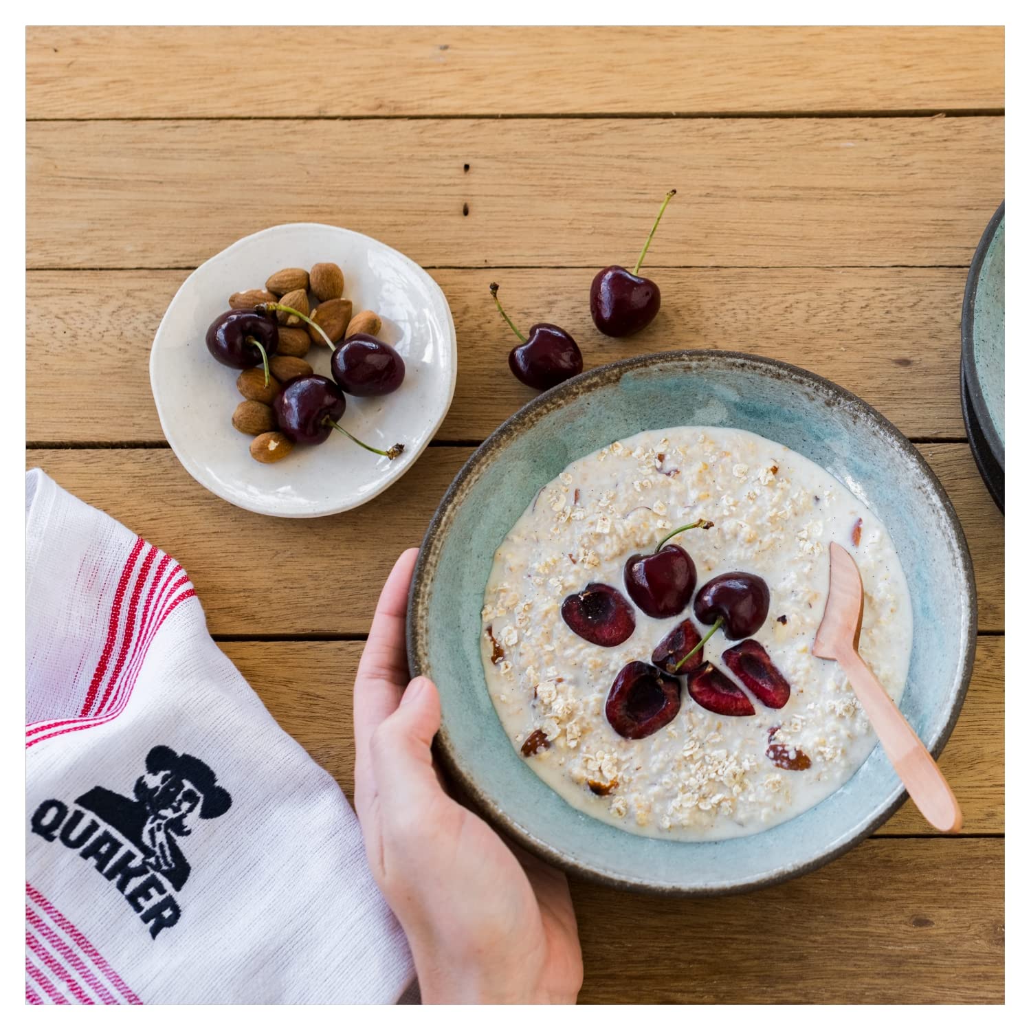 Quaker Oat So Simple Big Bowl Golden Syrup, 6 Sachets (297.6 g) 4