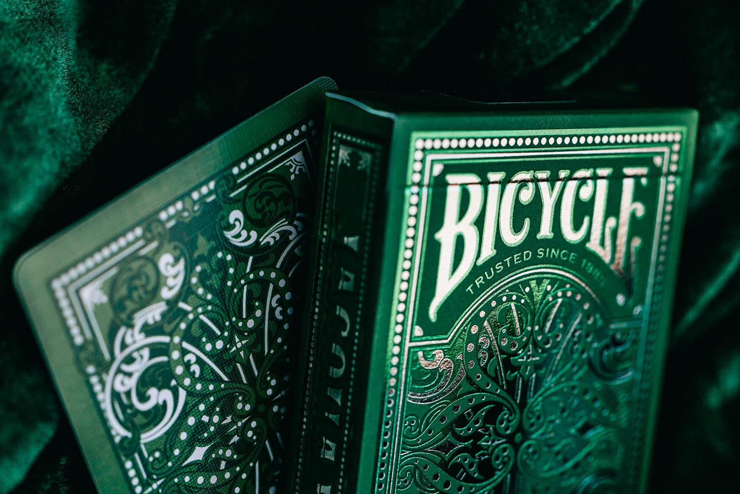 Bicycle Jacquard Playing Cards - Green Deck | Air Cushion Finish | Cardstock 6