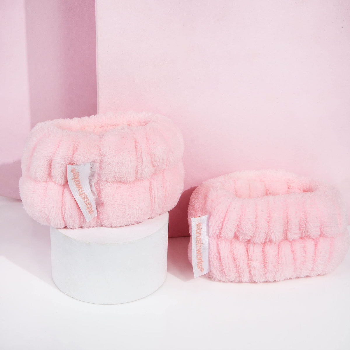 Brushworks Microfibre Wrist Wash Bands - 2 Pack | Mess-Free Skincare | Reusable & Washable 3