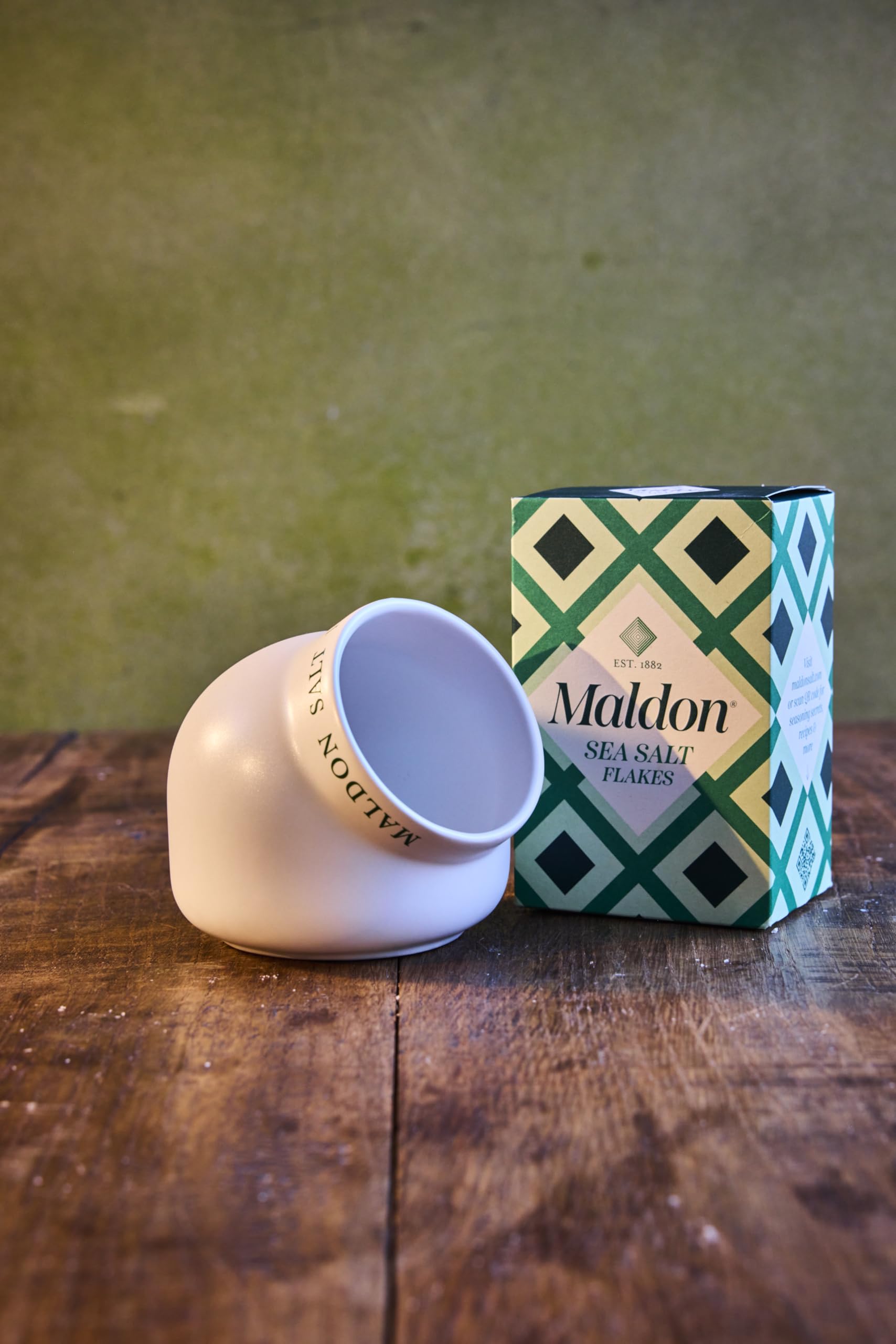 Maldon Ceramic Salt Pig - Classic Design for Countertop Storage | Cream/Off-white 8