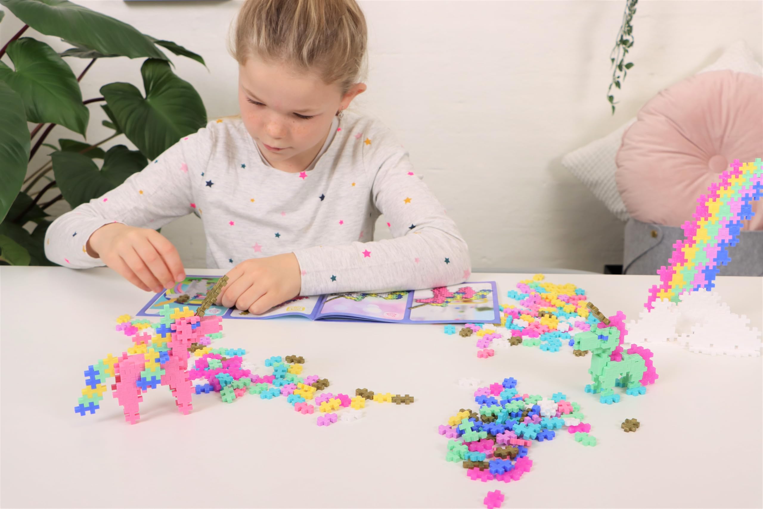 Plus-Plus 3908 Ingenious Construction Toy, Learn to Build, Unicorns, Creative Building Blocks, 275 Pieces 6