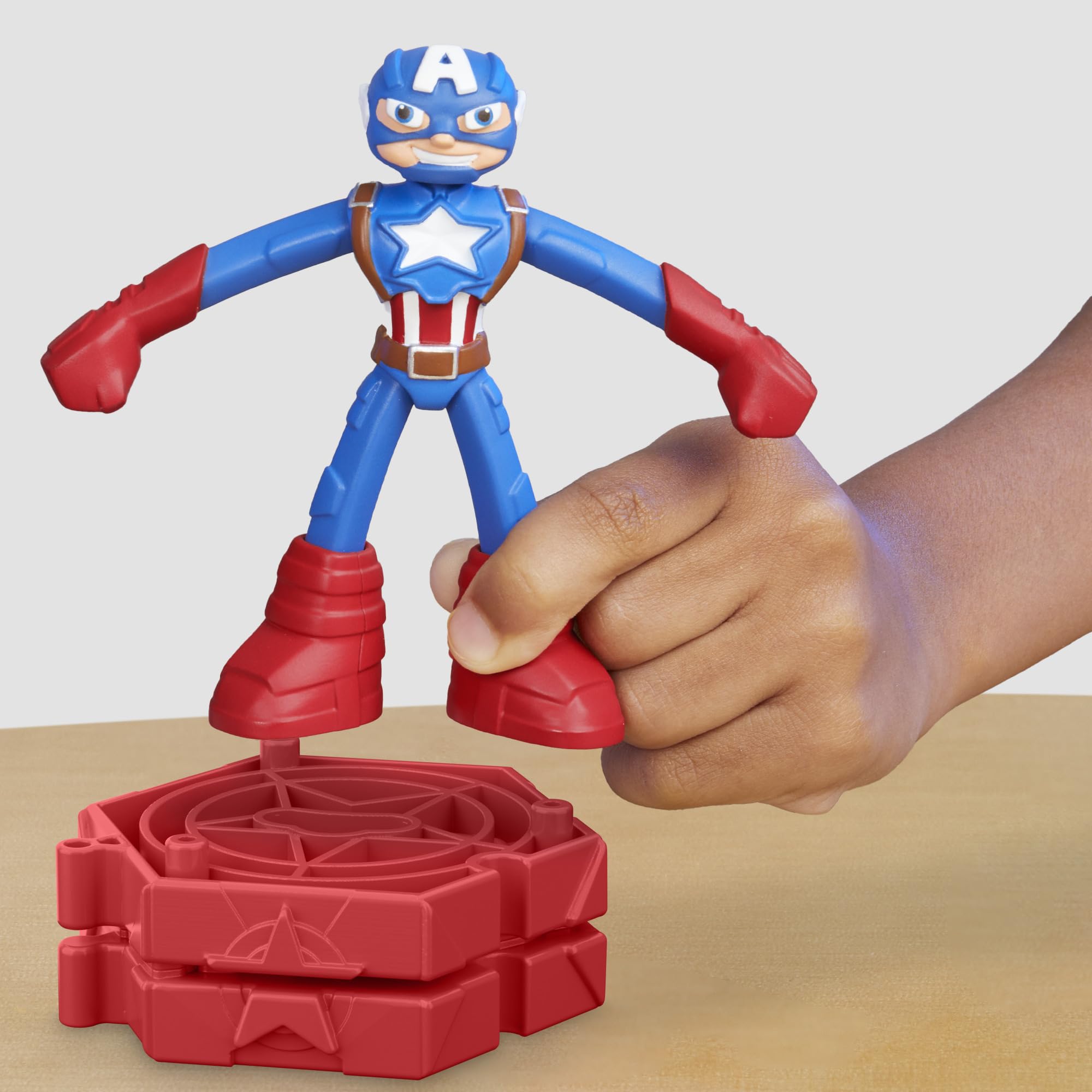 Play-Doh Marvel Captain America Stamping Shield Action Figure Playset | Ages 4+ 5