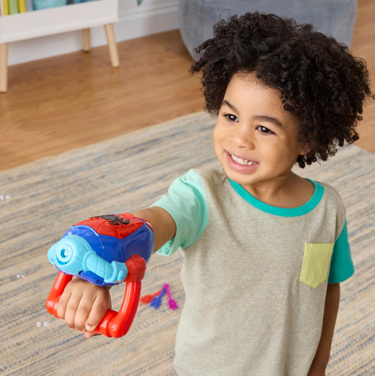 Hasbro Marvel Spidey and His Amazing Friends Electronic Bubble Slinger | Ages 3+ 9