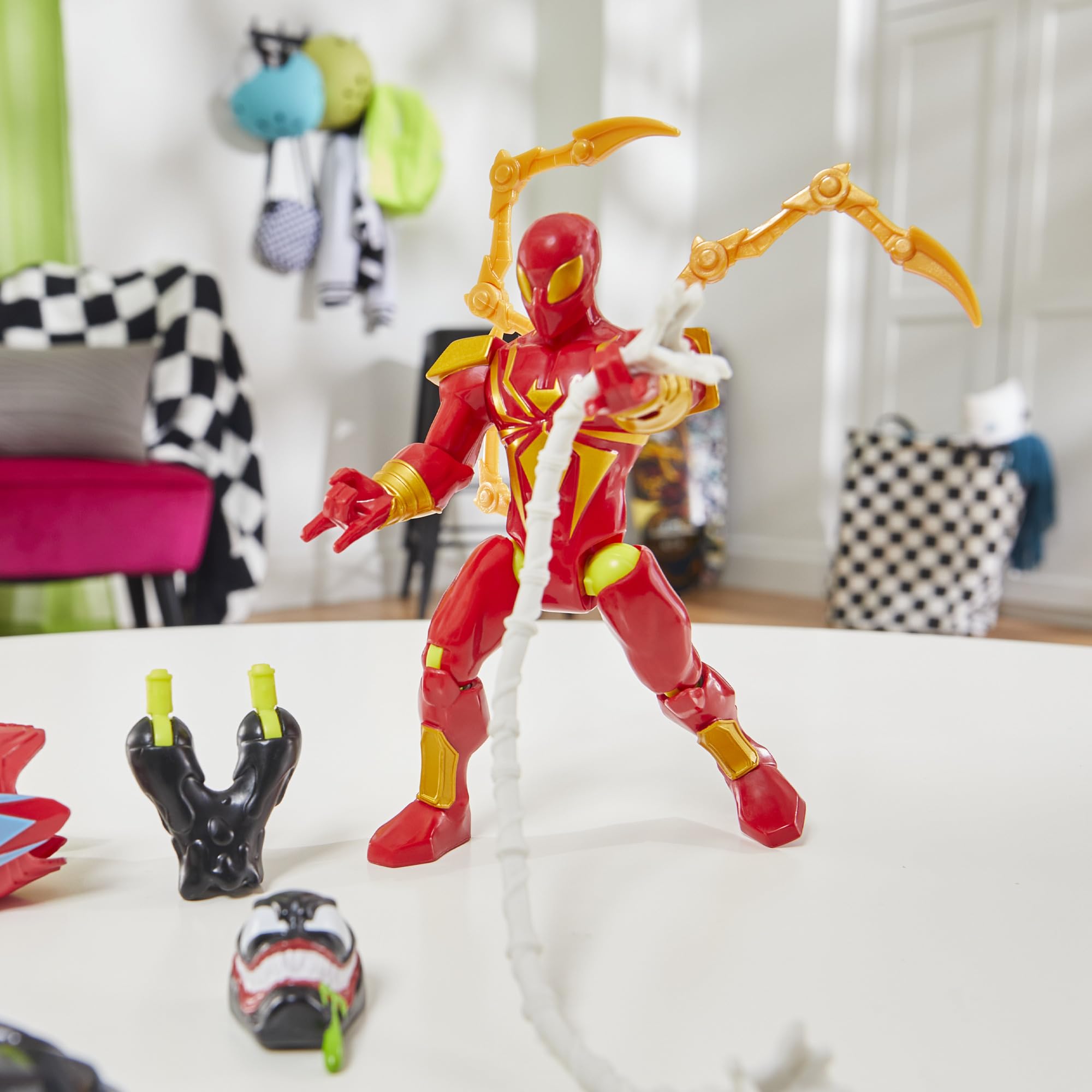 SPIDER-MAN MixMashers Iron Spider & Venom Mix-and-Match Action Figure 6