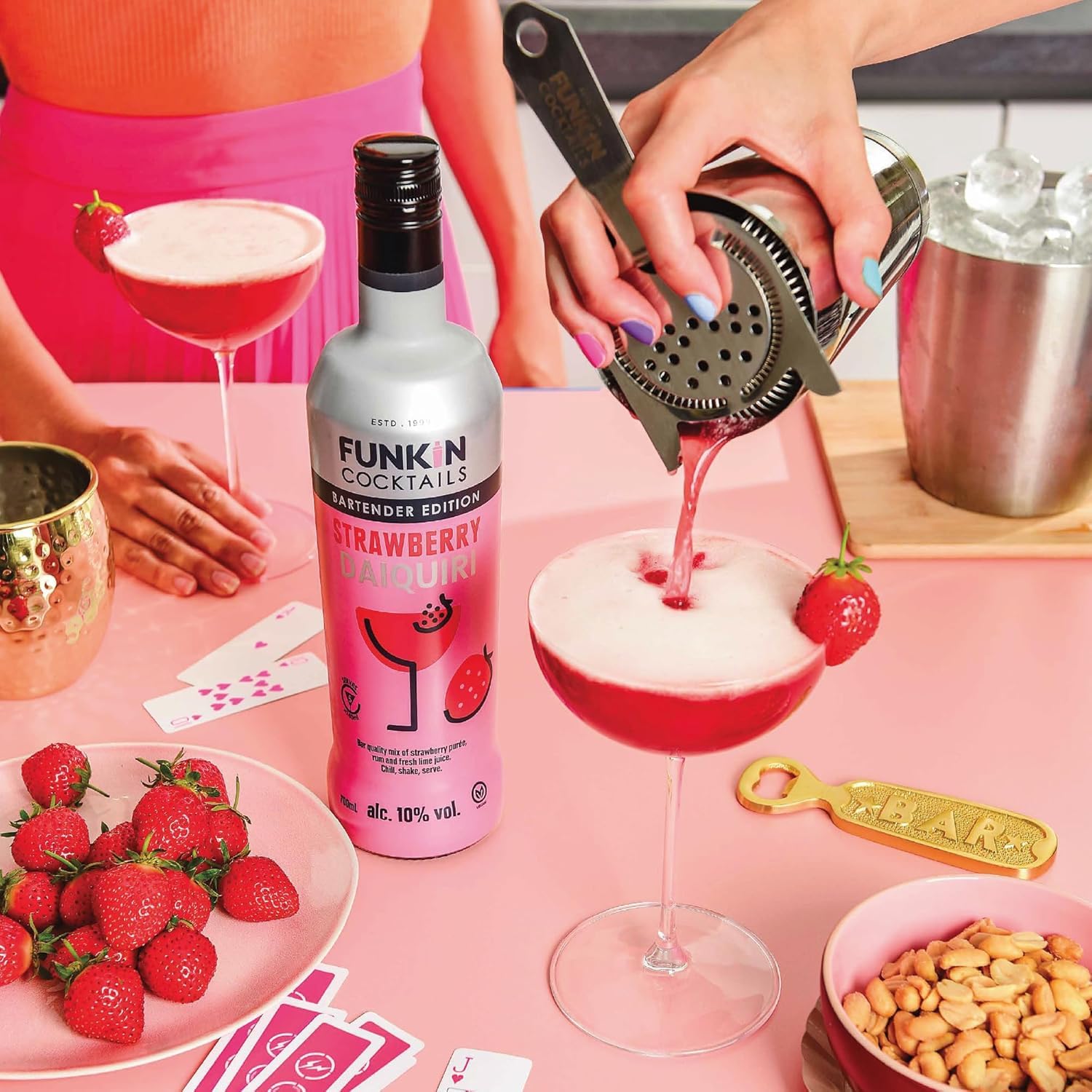 Funkin Strawberry Daiquiri Ready to Drink Cocktail | 10% ABV | 700 ml Bottle 4