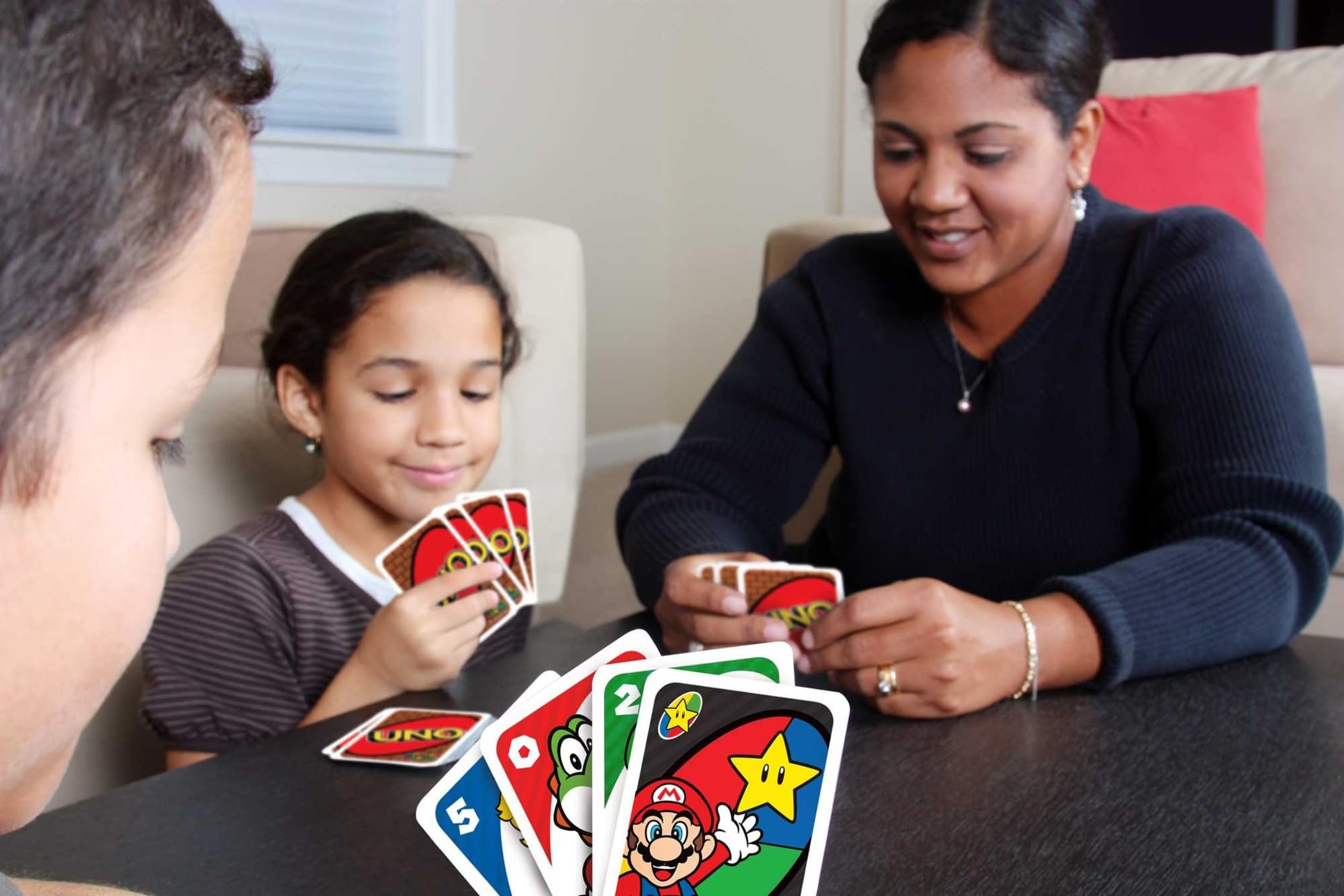 Mattel Games UNO Super Mario Card Game 8