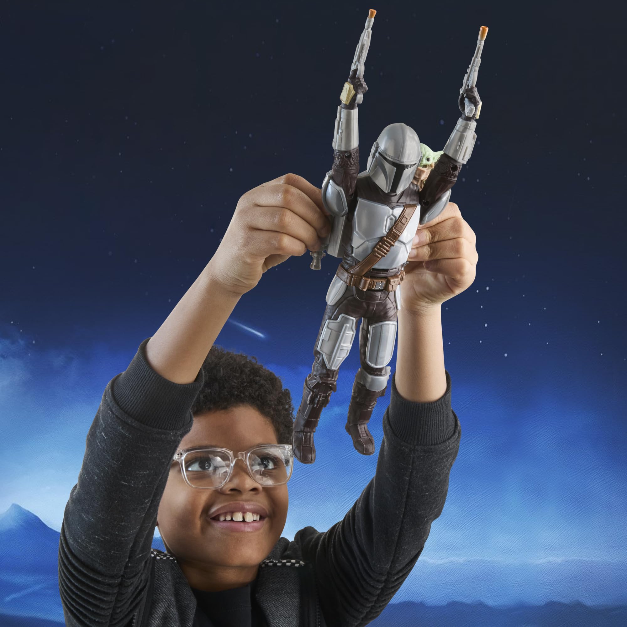 Star Wars The Mandalorian & Grogu Bounty Blaster Action Figure - 28 cm | Interactive Sound & Movement 6