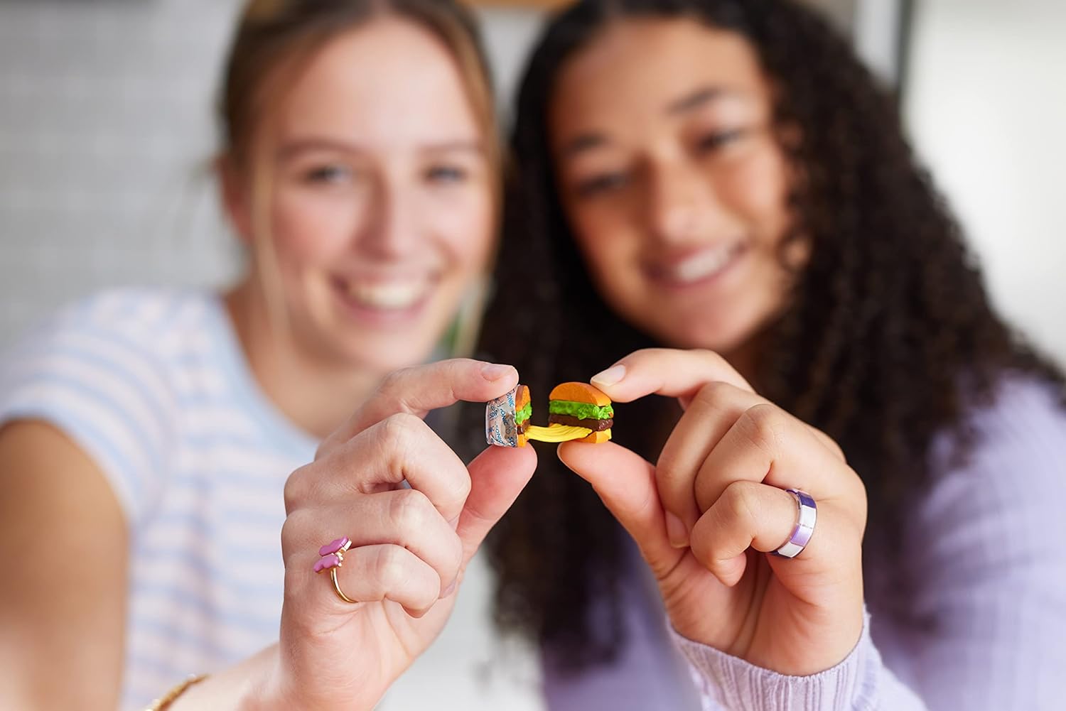 Mini Brands 5 Surprise Foodie 2 Pack - Mystery Capsule with Real Miniature Fast Food Collectibles 4