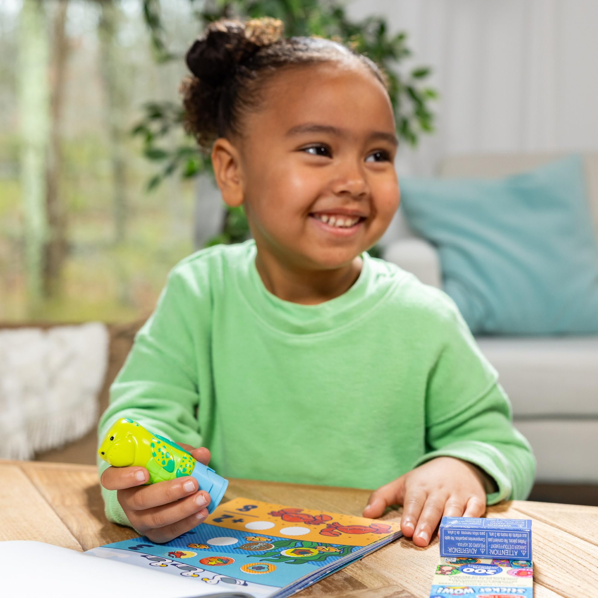 Melissa & Doug Sticker WOW! Sea Turtle Bundle with Kelp Stamper and 500 Stickers 7