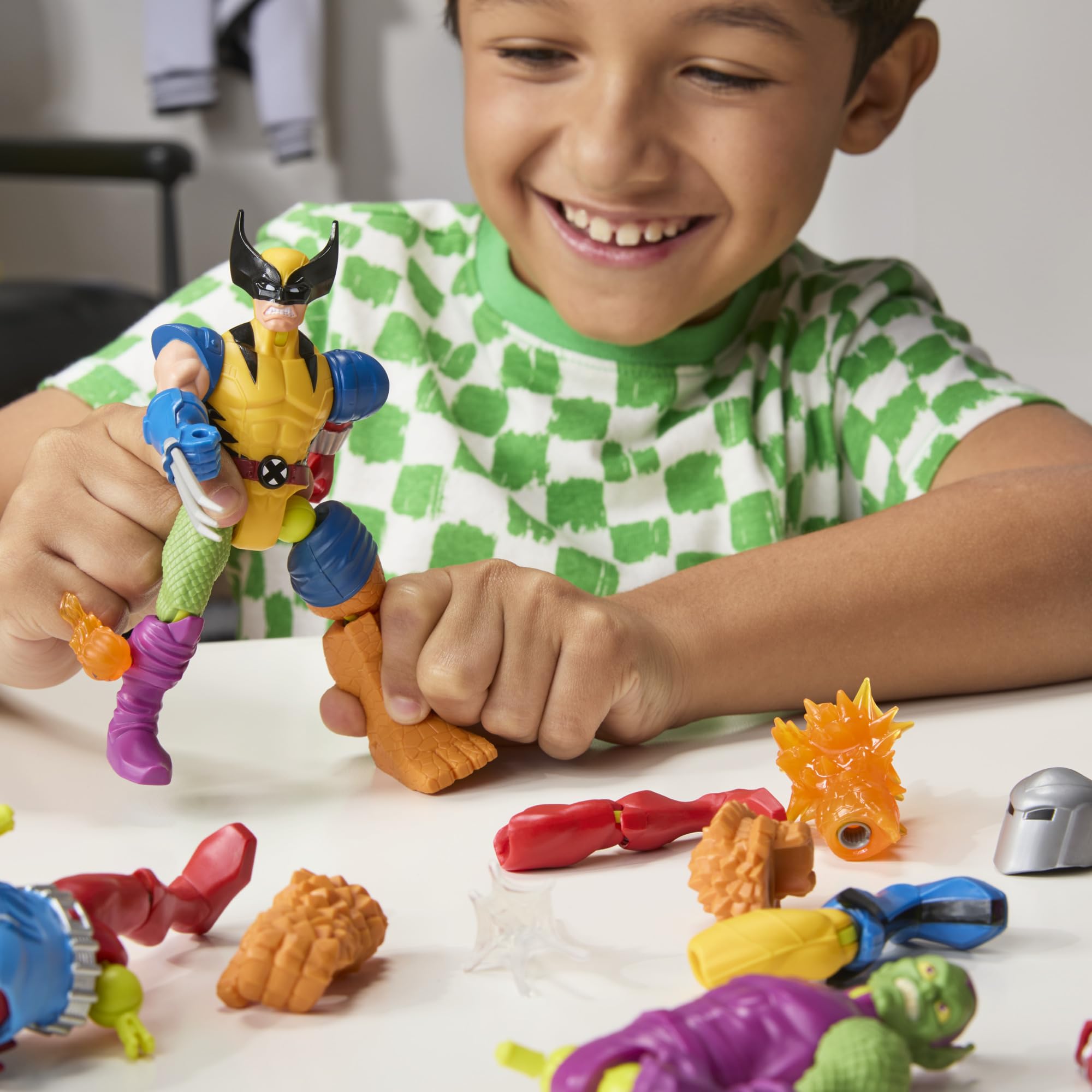 AVENGERS MixMashers Marvel Wolverine Custom Action Figure - 12 cm Scale | Interchangeable Parts 4