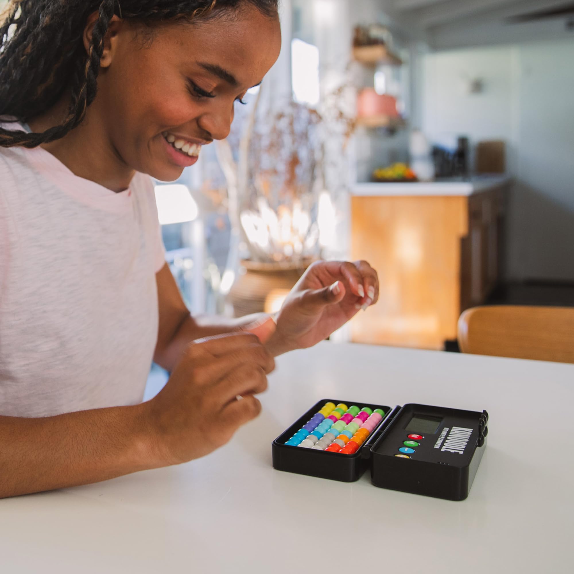 Educational Insights Kanoodle Ultimate Champion Brain Game with 500 Challenges, 2D & 3D Puzzles, Timer 6