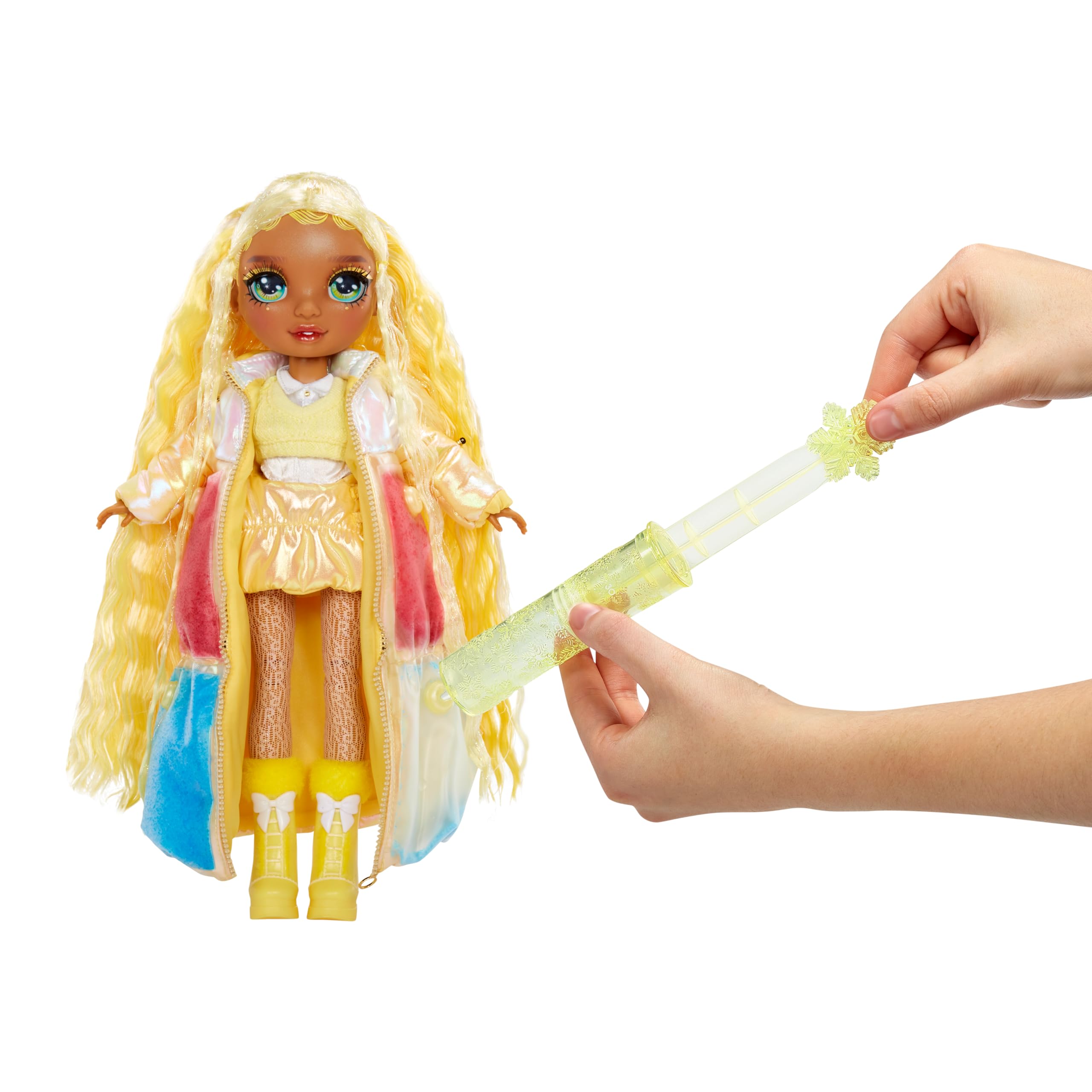 Rainbow High Winter Wonderland - Sunny (Yellow) - 28 cm Fashion Doll with Magic Snow Outfit 12