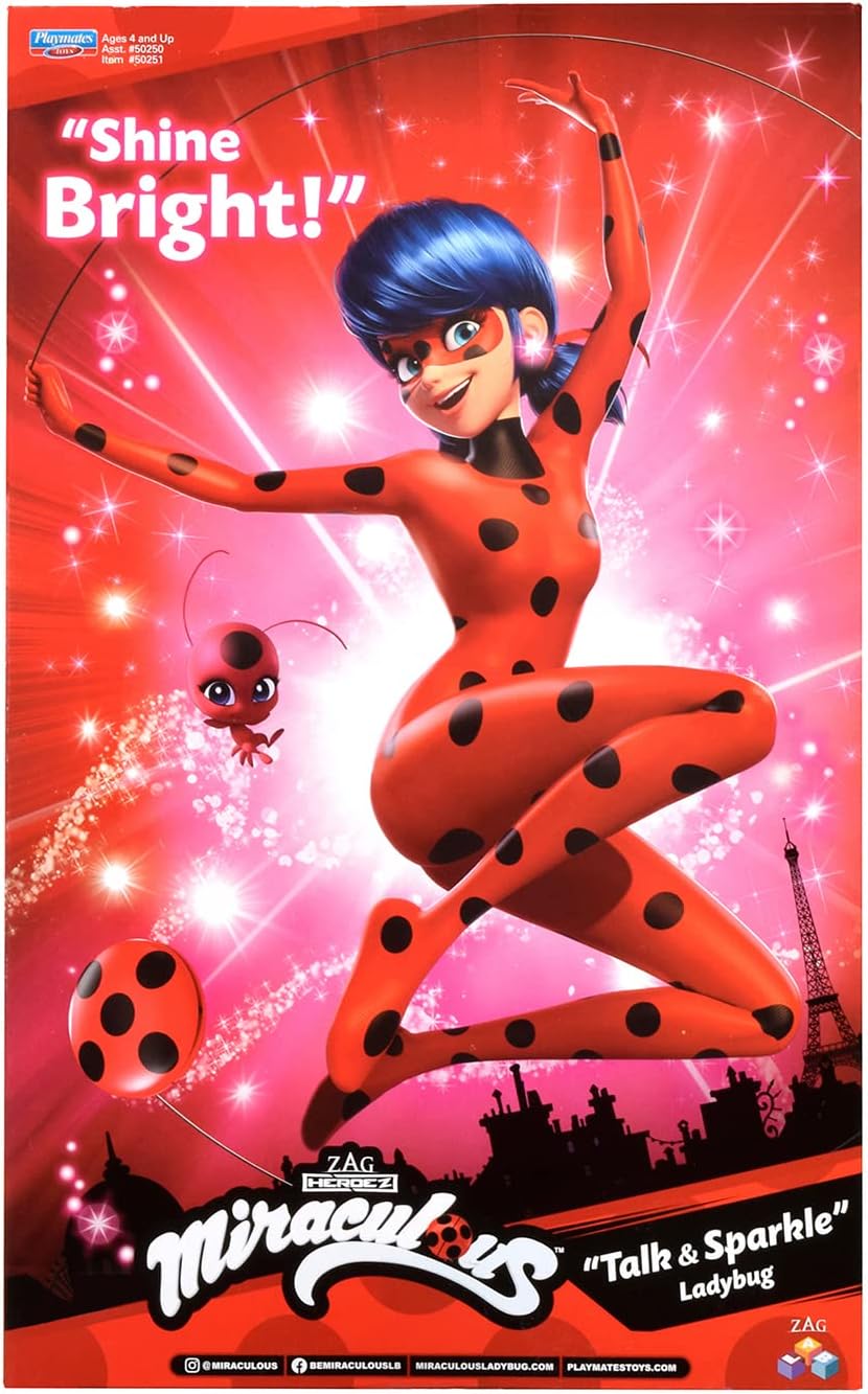 BANDAI Miraculous Ladybug Talk & Sparkle Deluxe Fashion Doll mit leuchtenden Ohrringen und Soundfunktionen (P50250)