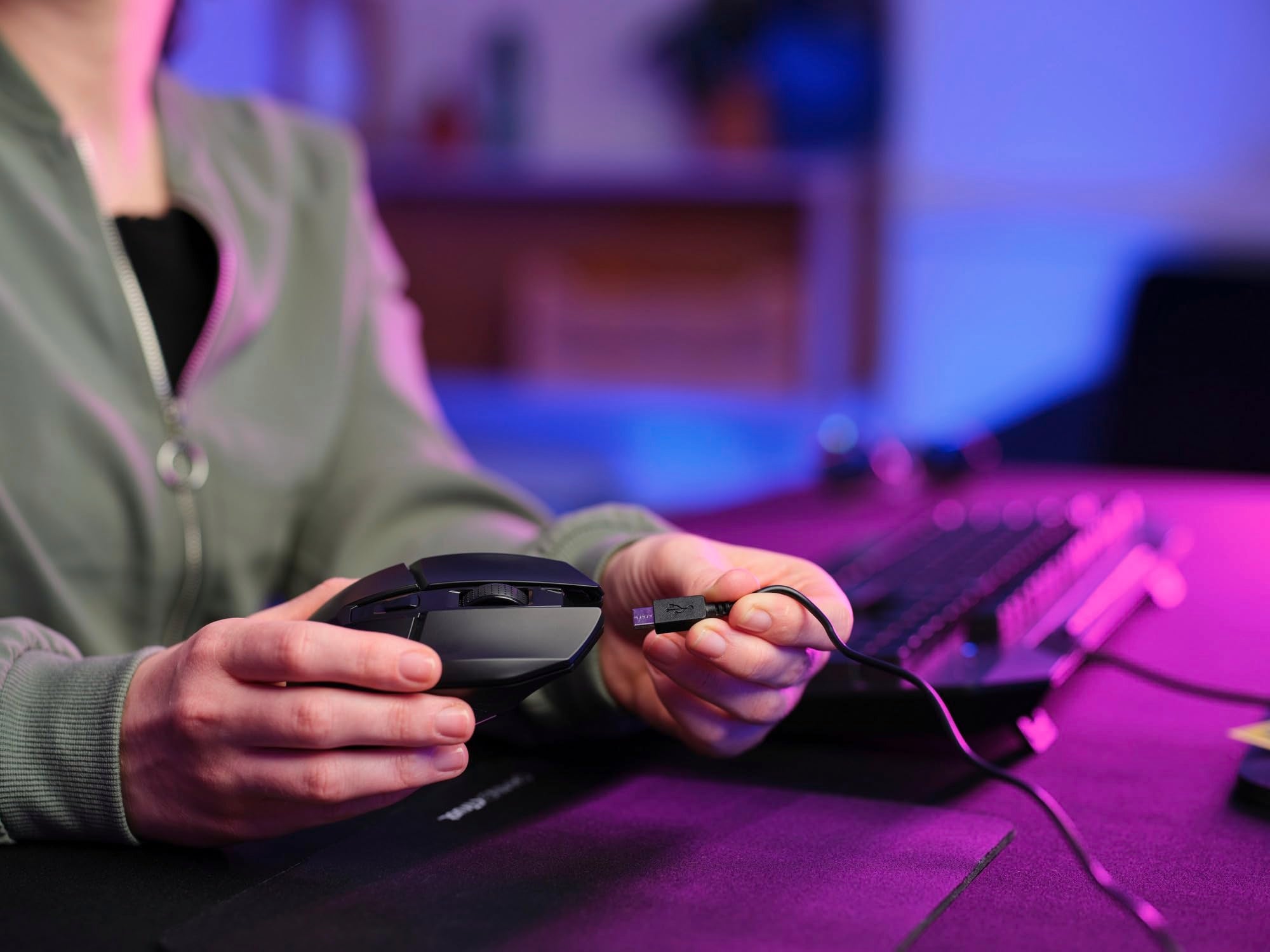 Trust Gaming GXTrust 1108 Vylax Wireless Gaming Mouse, 80h Battery, 800-4800 DPI, RGB LED, 6 Buttons, Rechargeable, Black 7