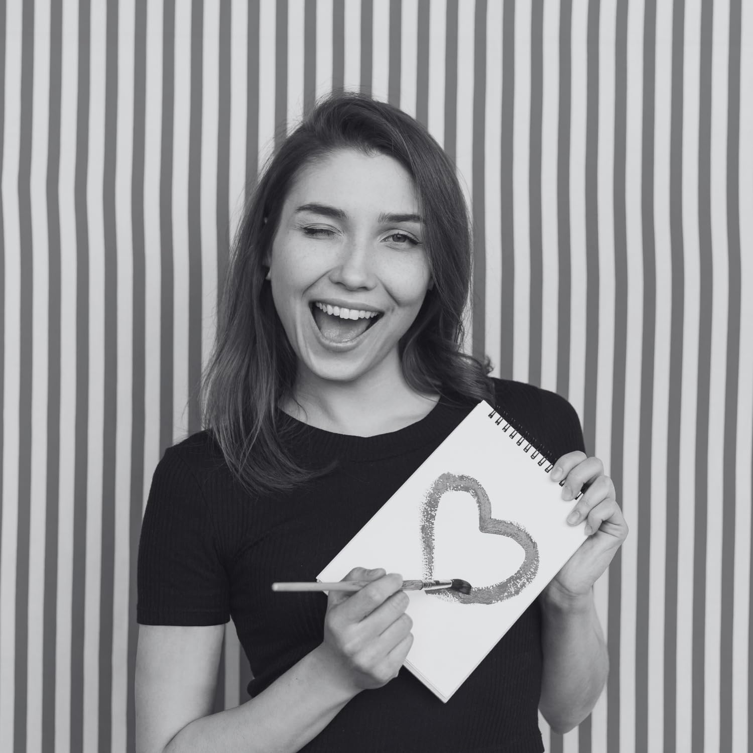 Hawksbill Skizzenbuch, A3, schwarz, Hardcover, Spiralbindung, 40 Blatt, 150 g/m², säurefreies Papier 5