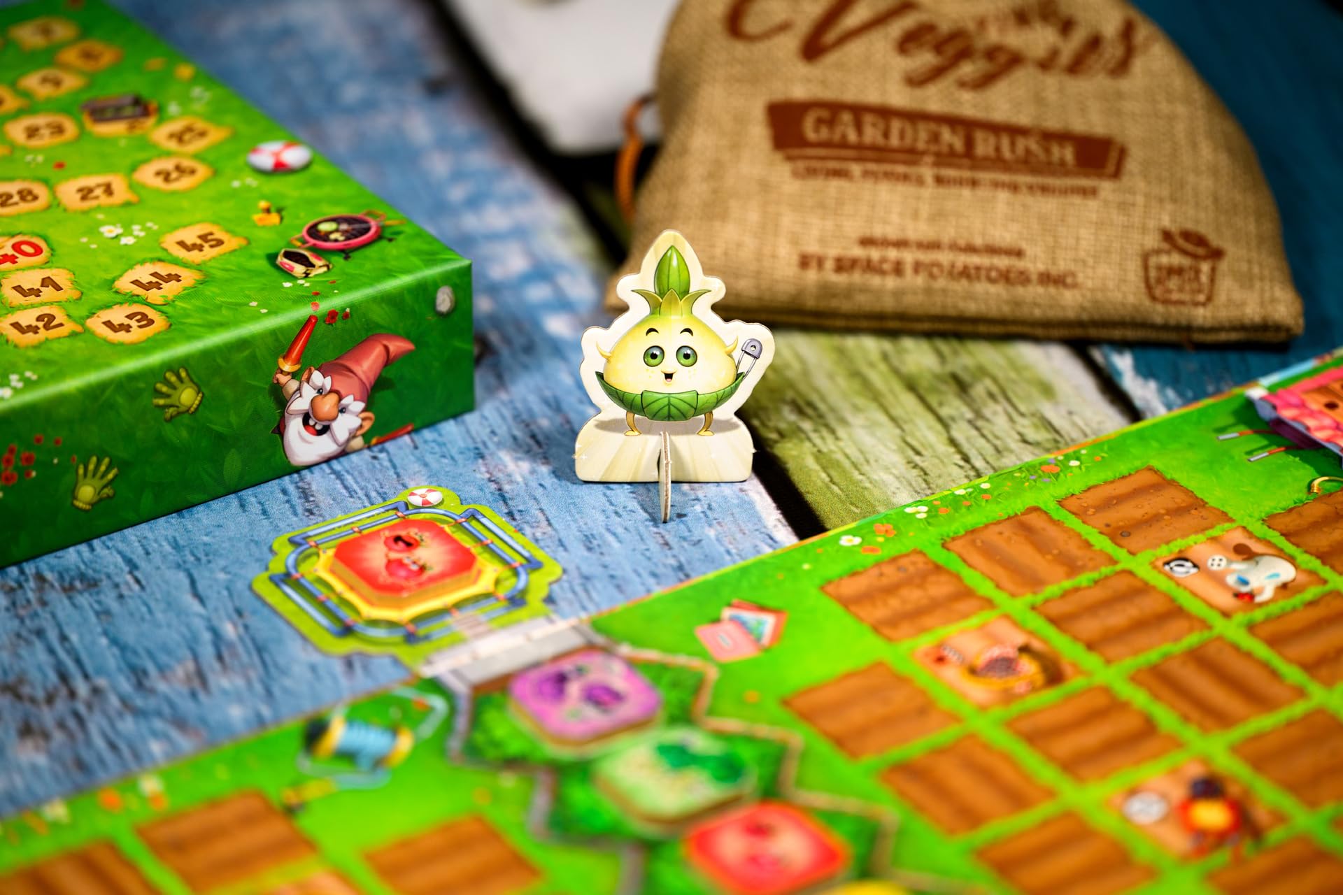 Space Cowboys Garden Rush Board Game 3