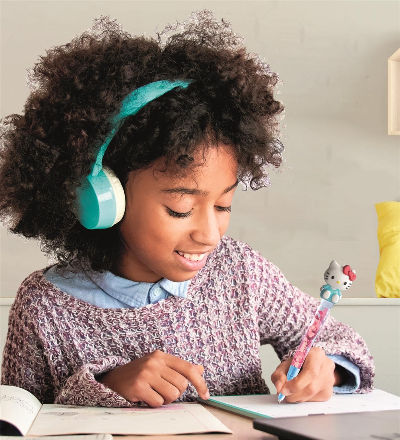 Clementoni IDEA Hello Kitty Pen Creator Studio - Personalized Pen Making Kit for Kids 9