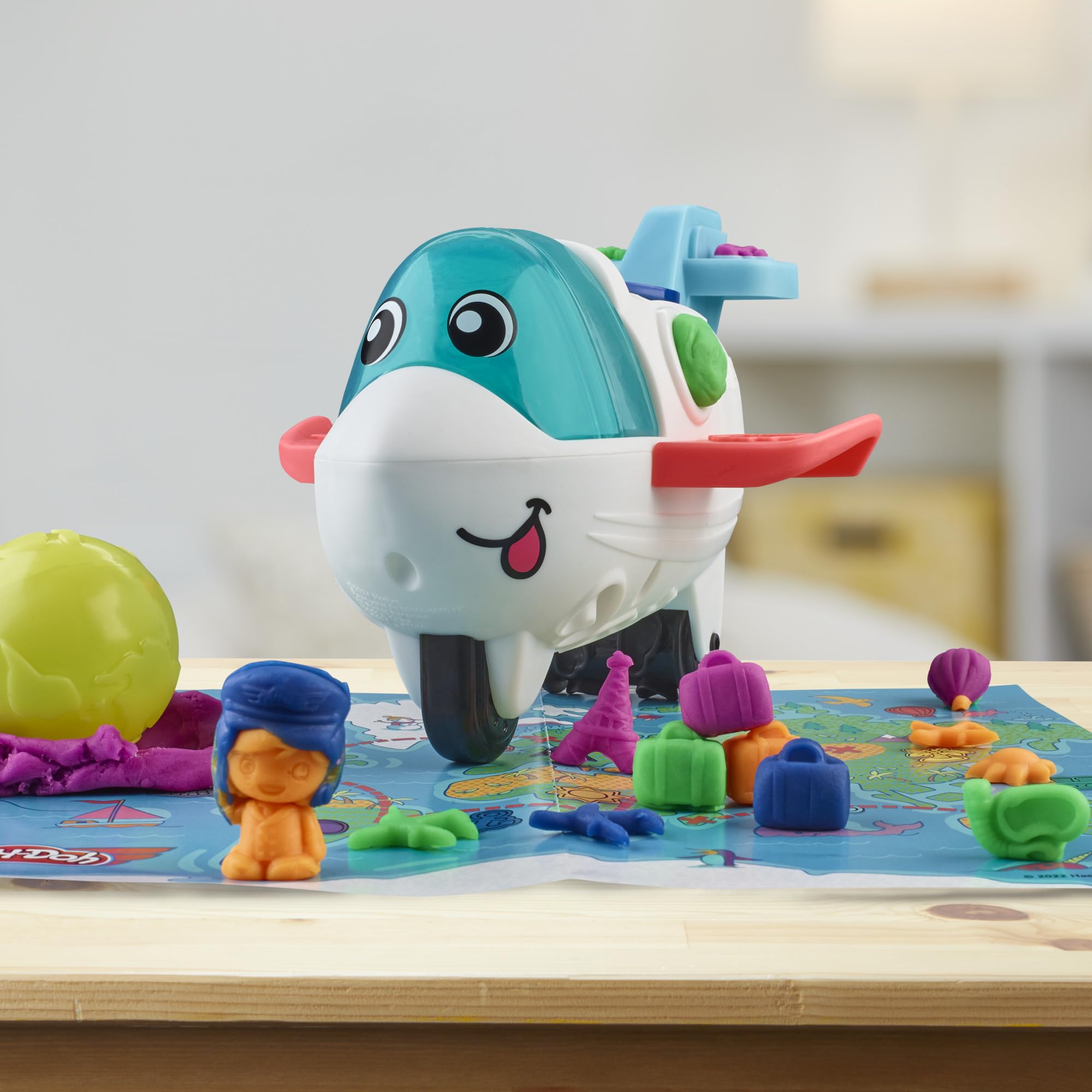 Play-Doh Airplane Explorer Starter Set - Travel Playset with Jet Toy, Map Playmat & 4 Tubs | Ages 3+ 4