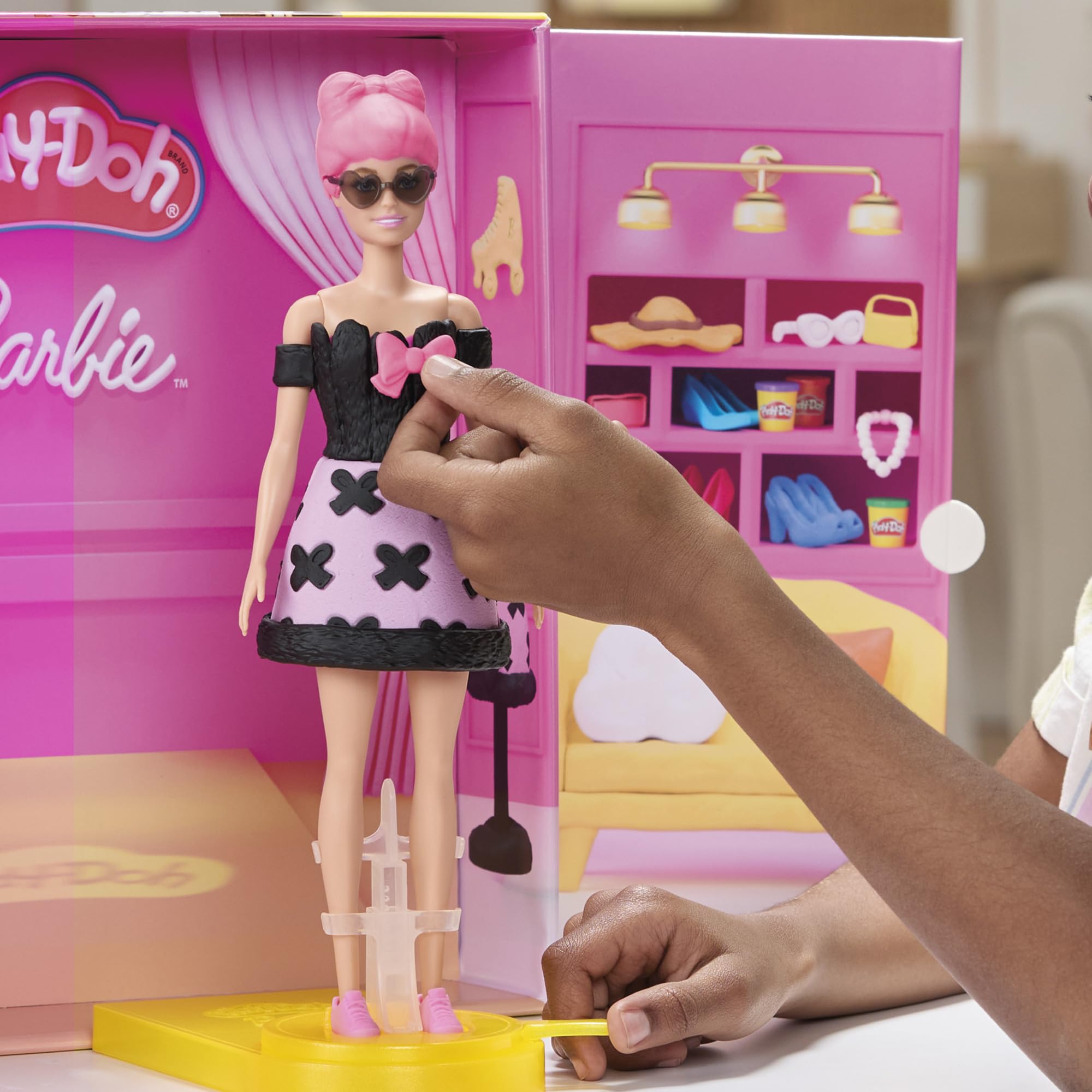 Play-Doh Barbie Designer Fashion Show Playset - Ages 5+ | Includes Barbie Doll & 5 Cans Compound 7