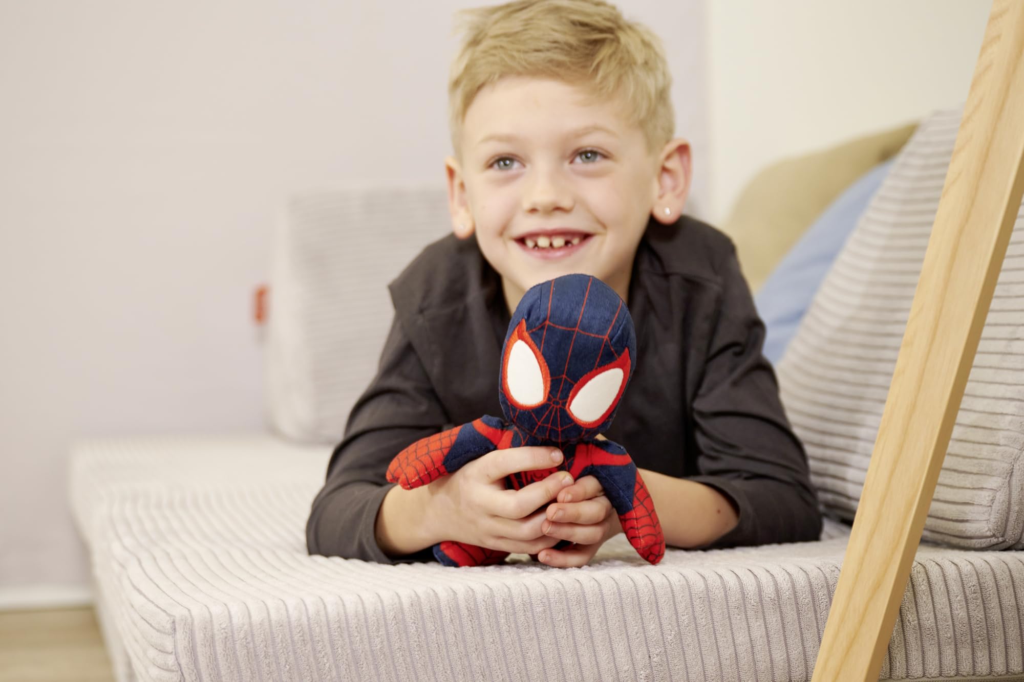 Disney 6315875812X12 25cm DAR Spiderverse Miles Morales Action Figure 25 cm Soft Toy with Glow in The Dark Eyes, One Size 7