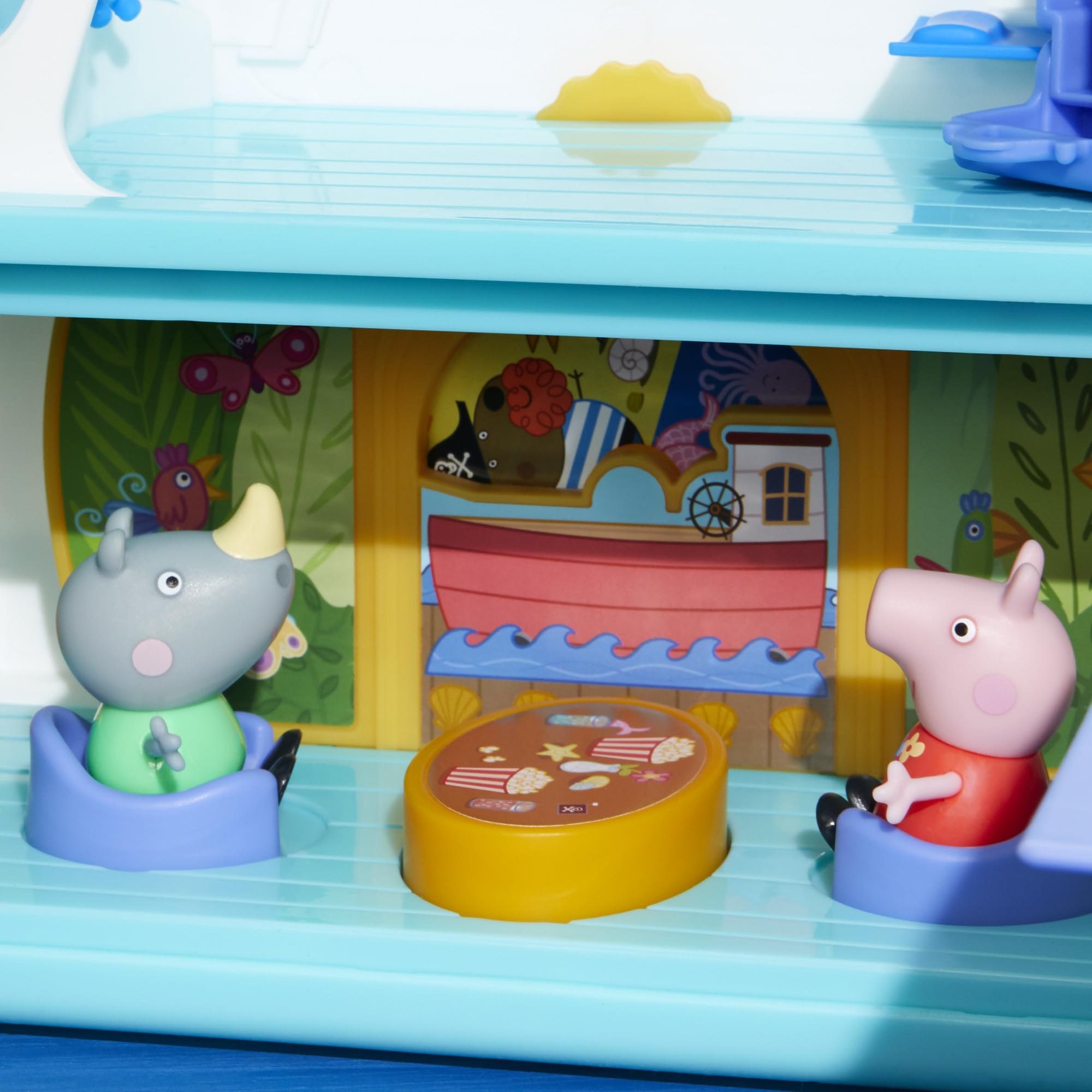 Peppa Pig Cruise Ship Playset - 17-Piece Multilevel Toy with Figures & Accessories for Ages 3+ 4