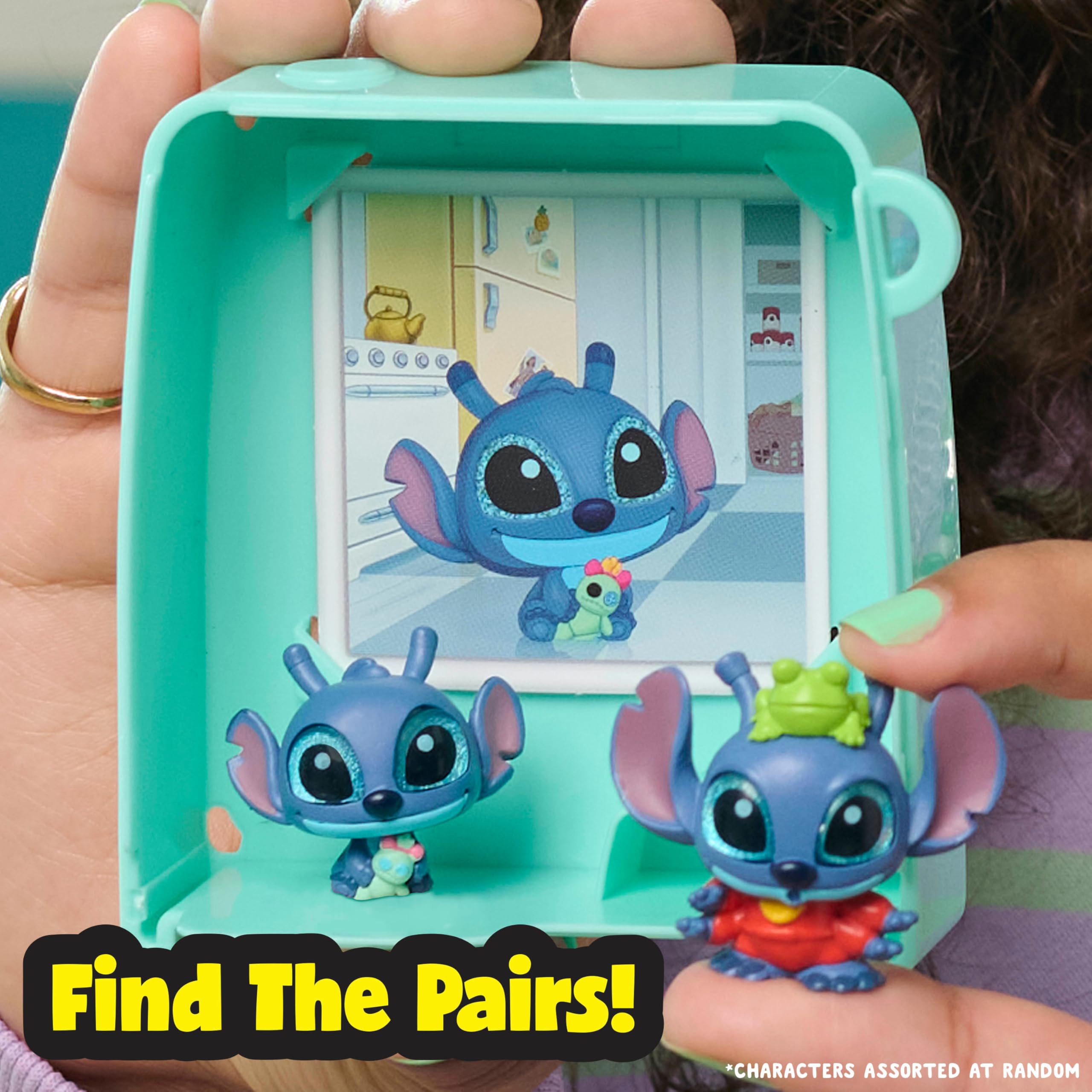 Just Play Disney Doorables Remember When Lil’ Moments Mini Peek Playset | 2 Figures | Ages 5+ 4