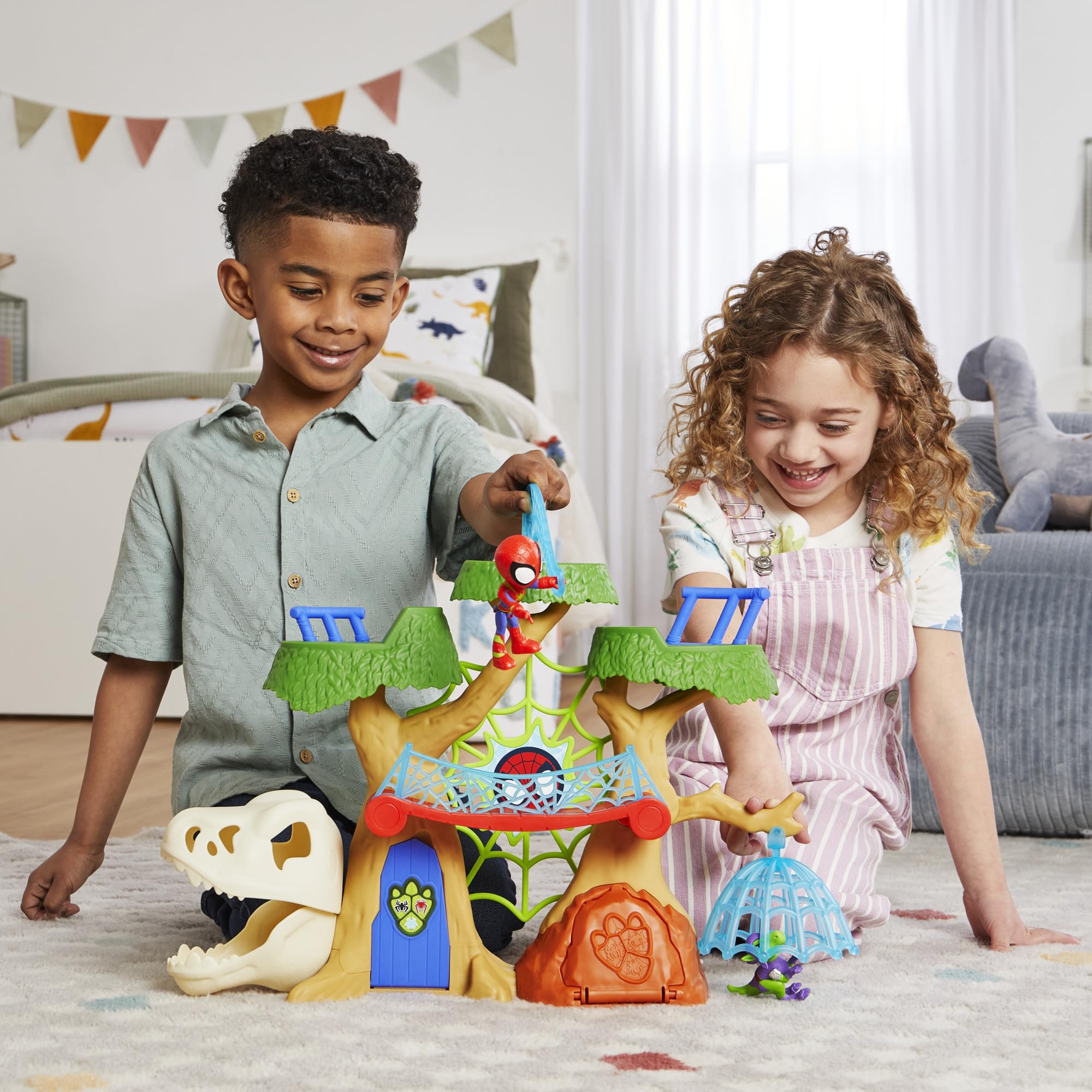 SPIDEY AND HIS AMAZING FRIENDS Dino-Webs Treehouse Playset | Spidey & Goblin Raptor Figures | Ages 3+ 4