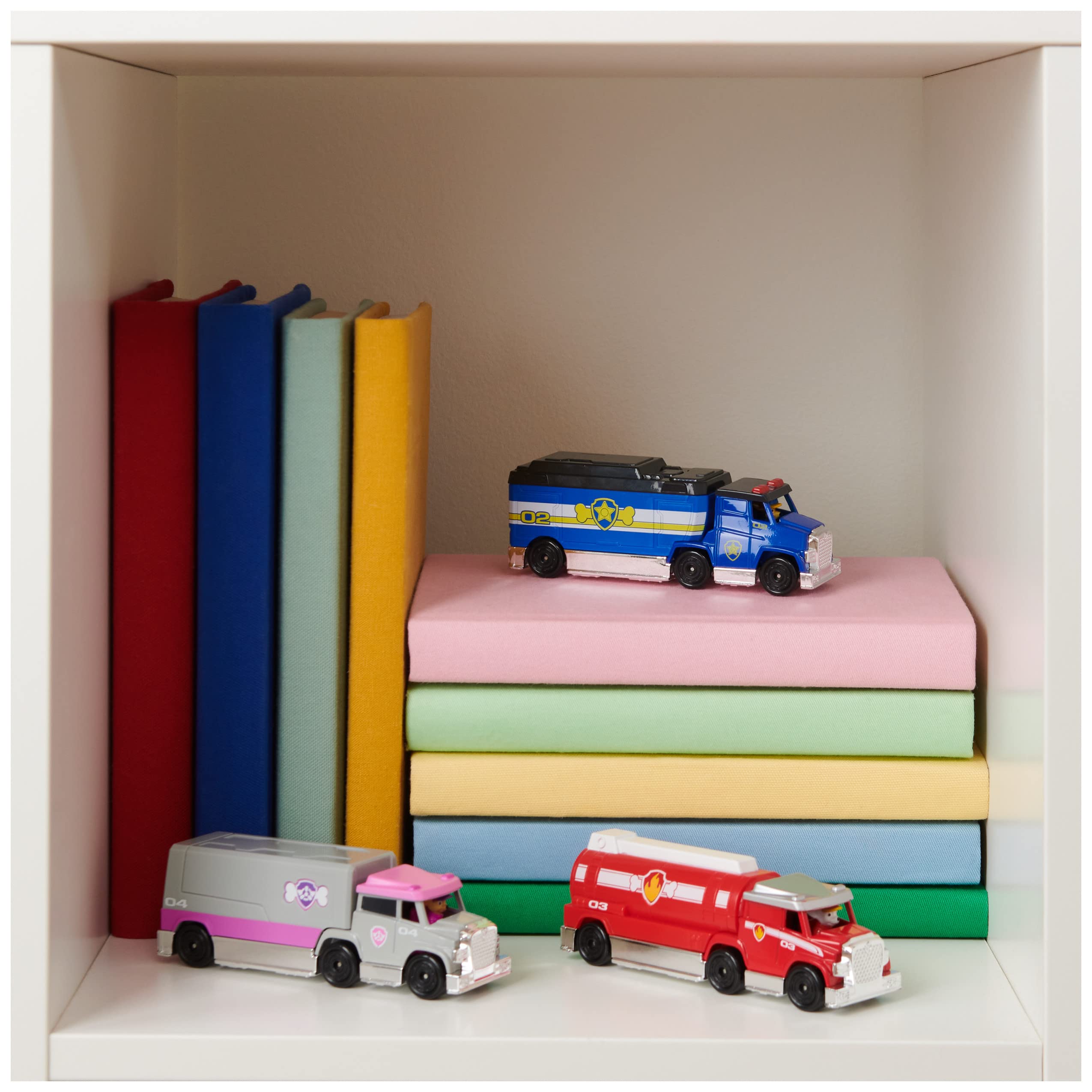 Paw Patrol Big Truck Pups True Metal Vehicles Set with Chase, Marshall, and Skye 7