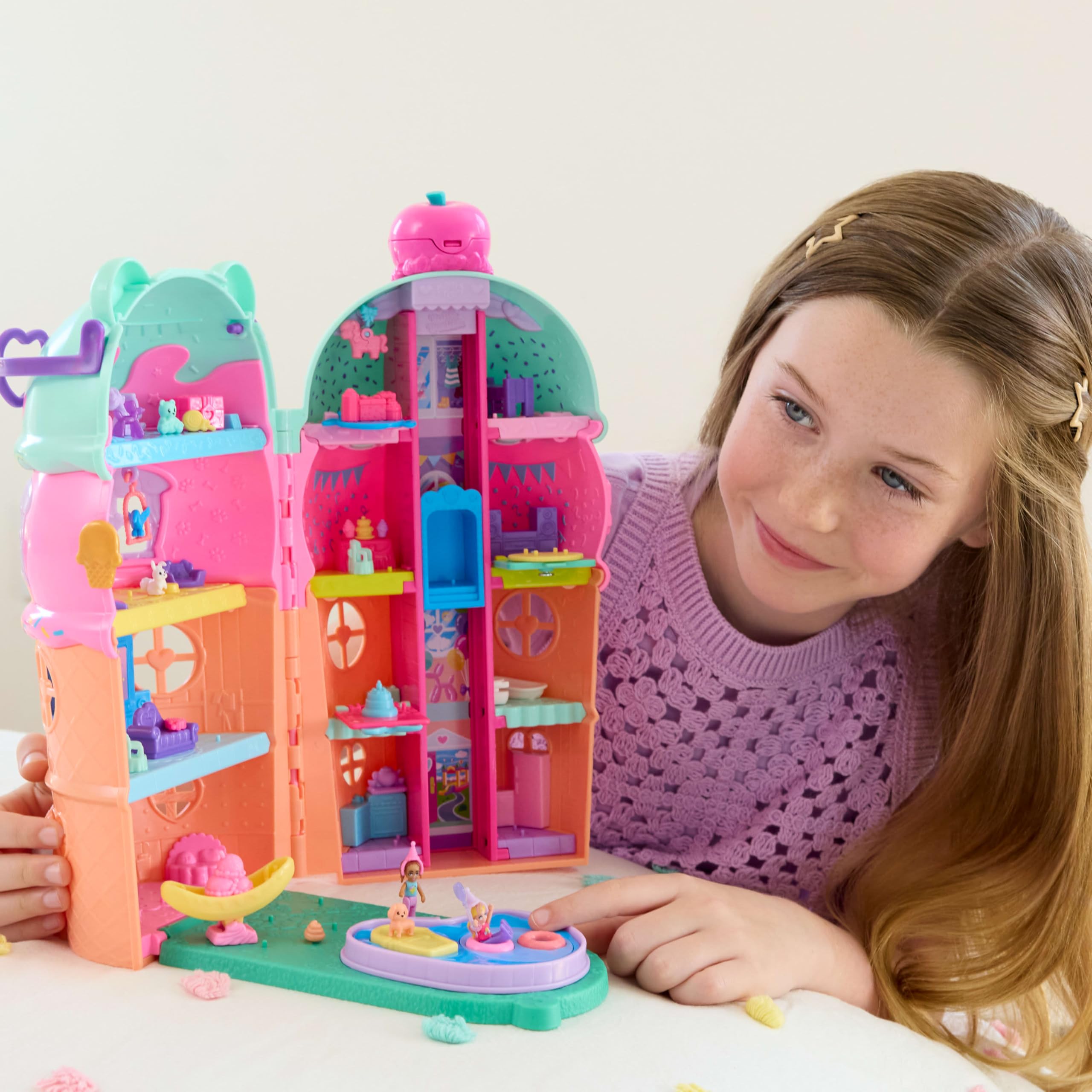Polly Pocket Micro Dolls & Large Gelato House Playset - Ice Cream Bear Theme, 4-8 Years 4