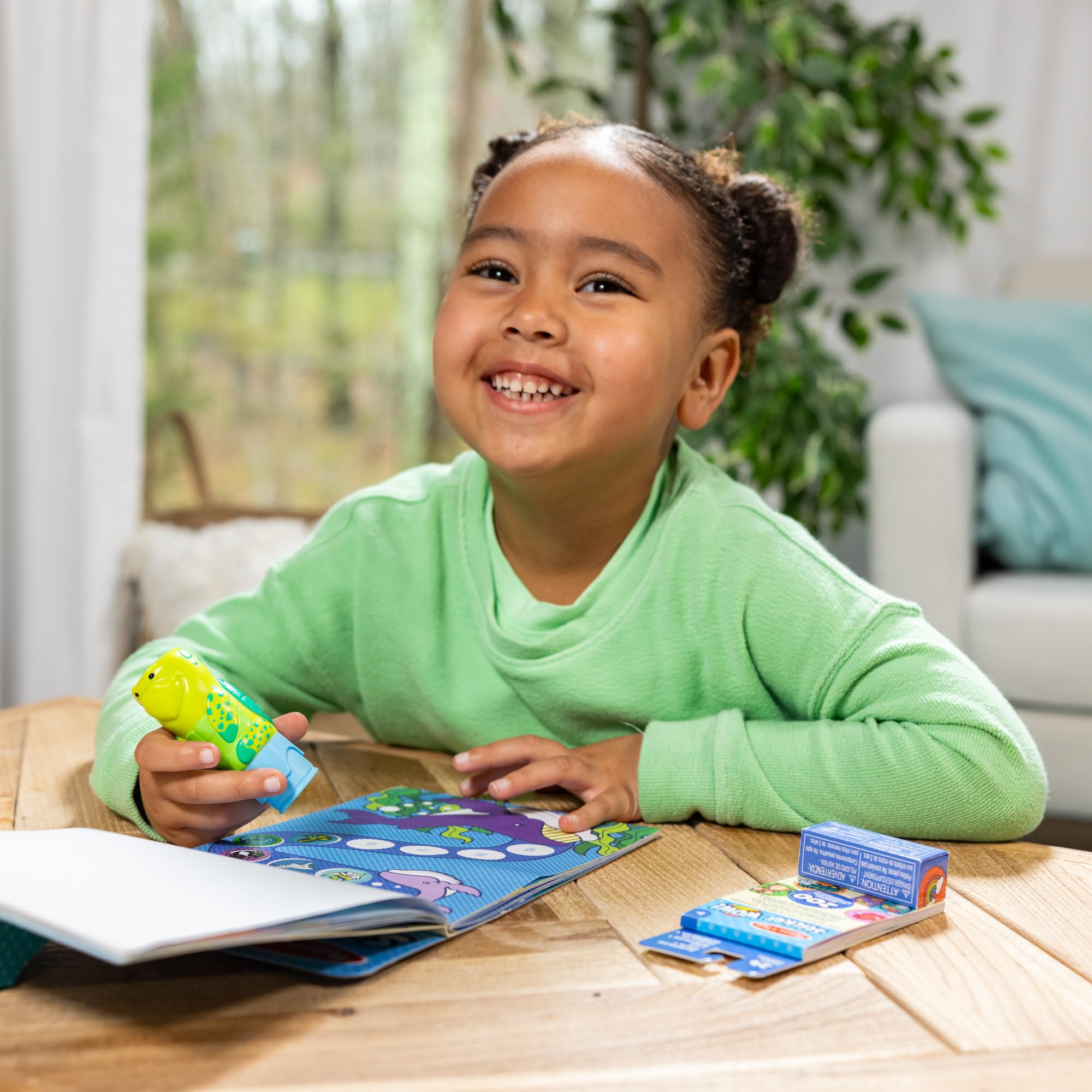 Melissa & Doug Sticker WOW! Sea Turtle Bundle with Kelp Stamper and 500 Stickers 5