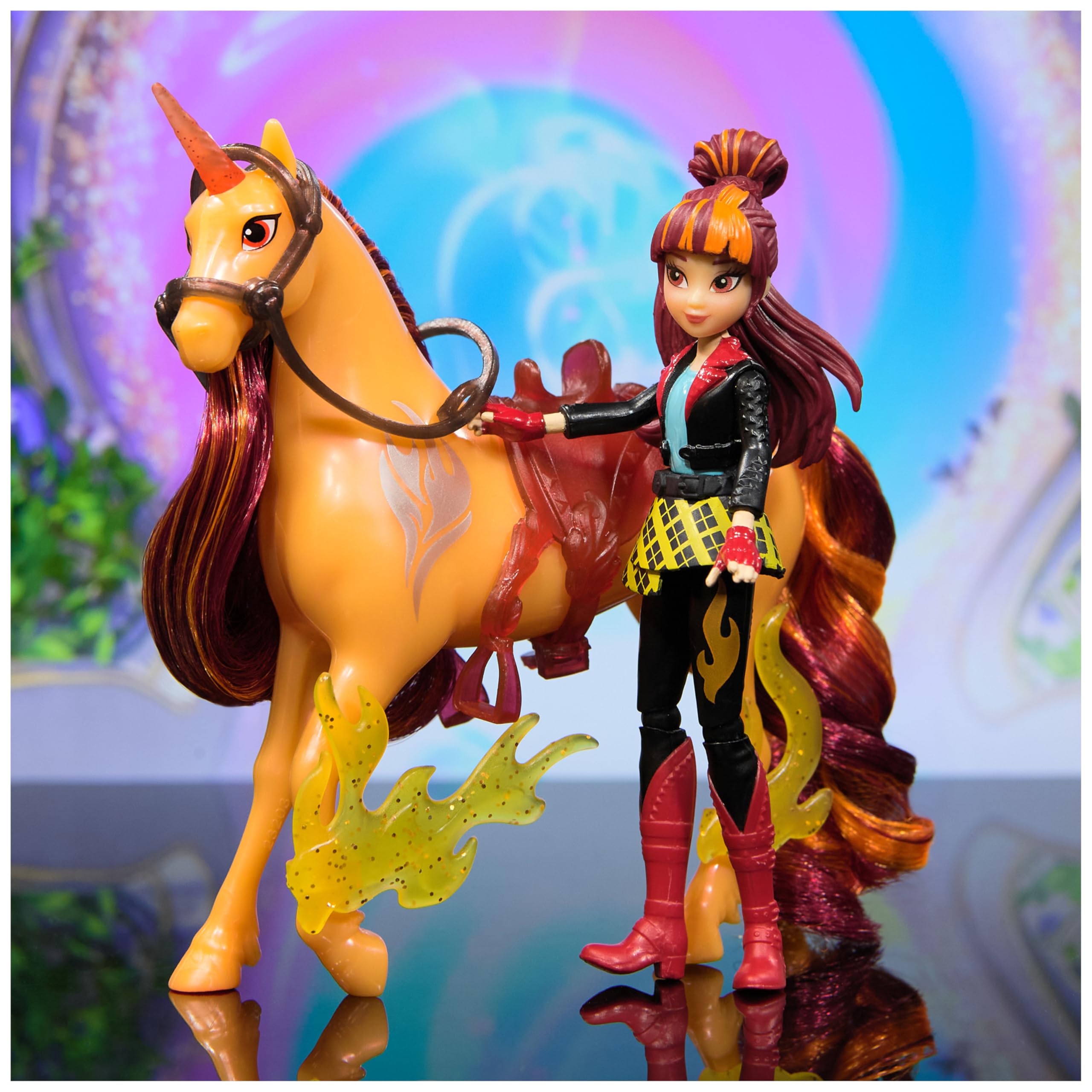 Unicorn Academy Valentina & Cinder Power of Friendship Playset | 4.5" Doll, 5" Unicorn, Translucent Accessories | Ages 4+ 3