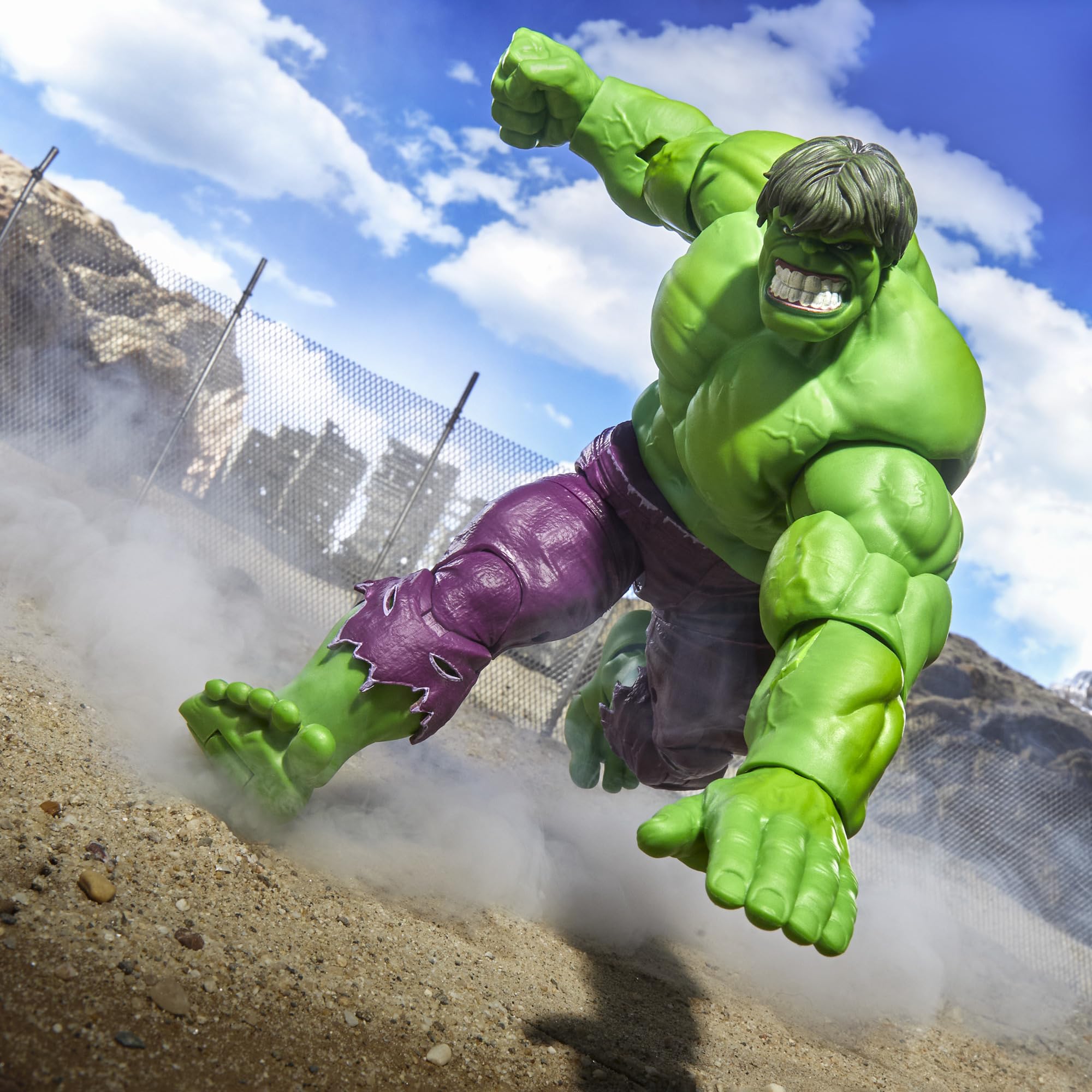 Marvel Hulk Action Figure - 8.5 Inch Scale | 30 Points of Articulation | 11 Accessories 9